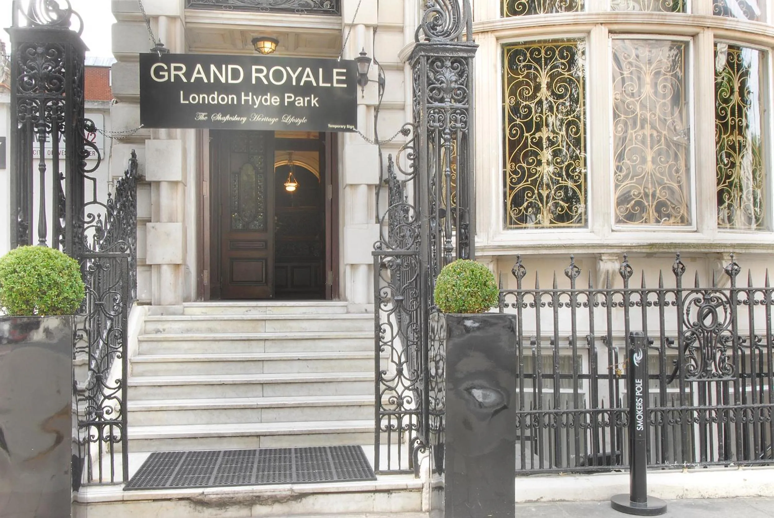 Facade/entrance in Grand Royale Hyde Park