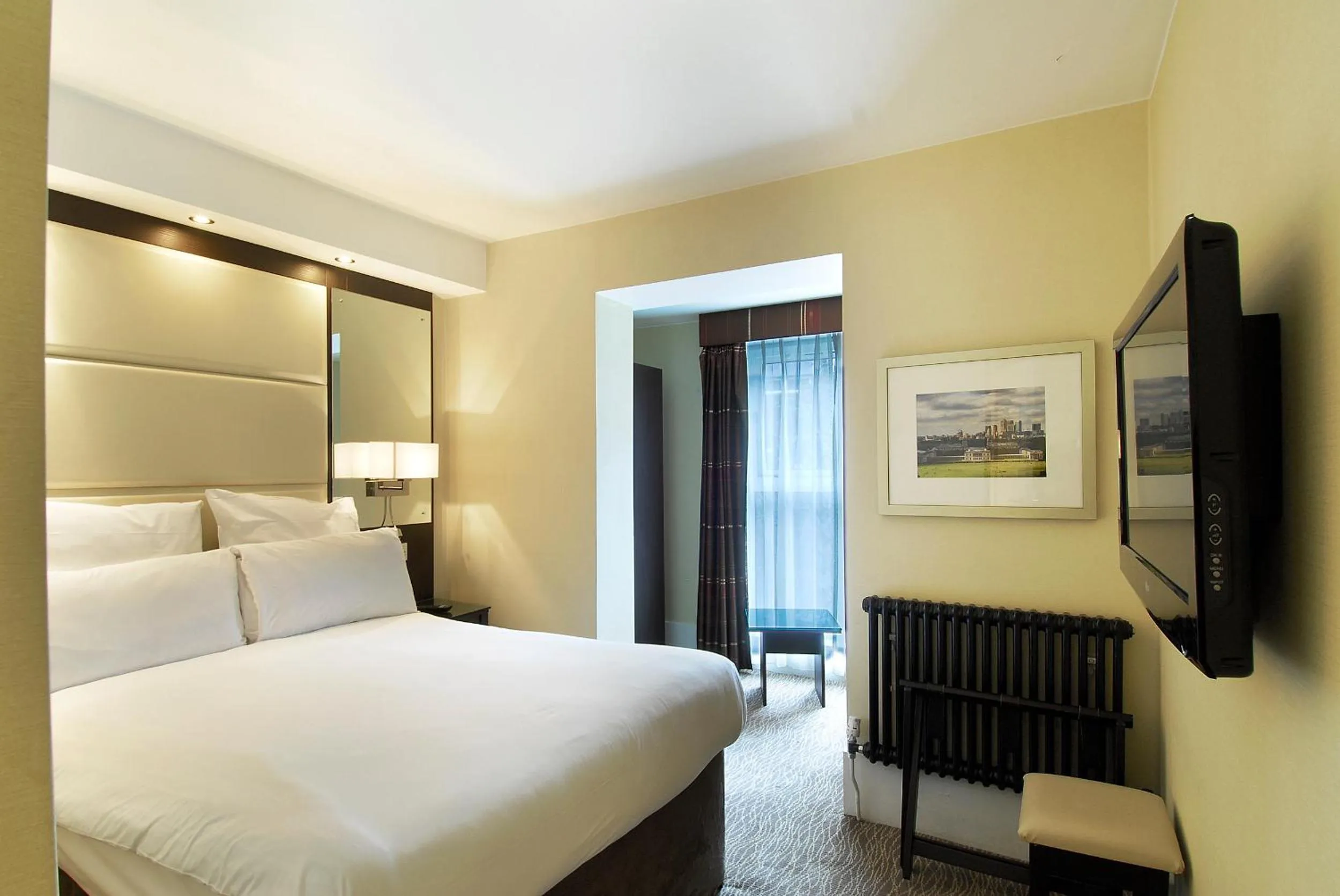 Bed in Grand Royale Hyde Park