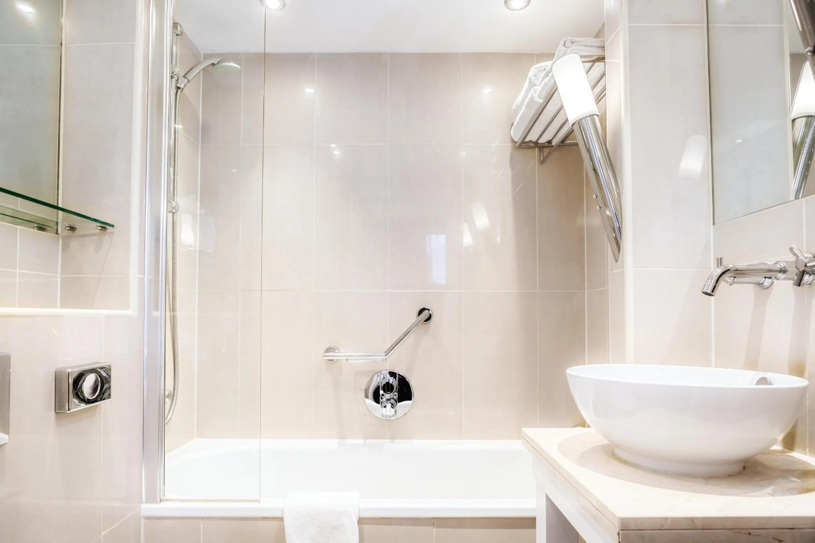 Bathroom in Grand Royale Hyde Park