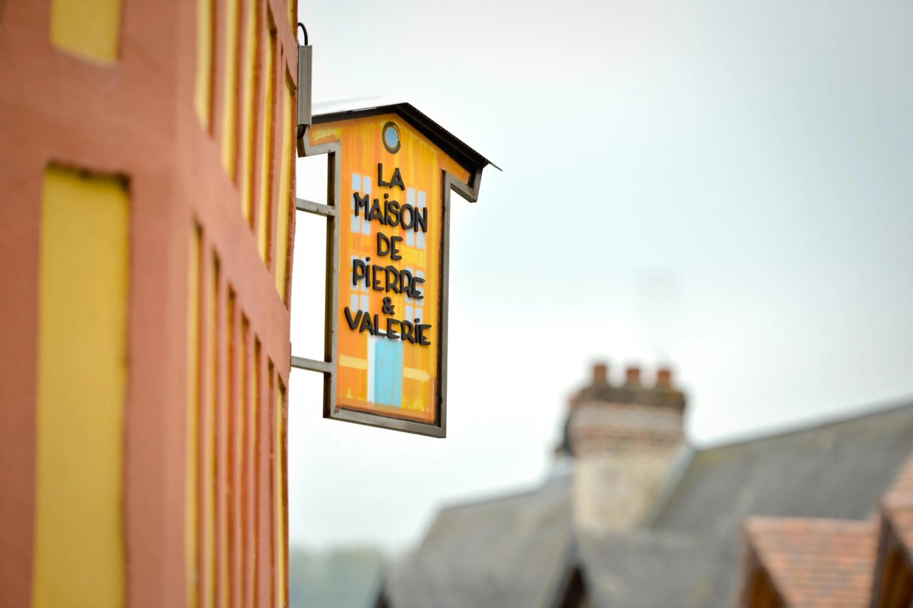 Facade/entrance in La Maison de Pierre et Valérie Ste Catherine Honfleur