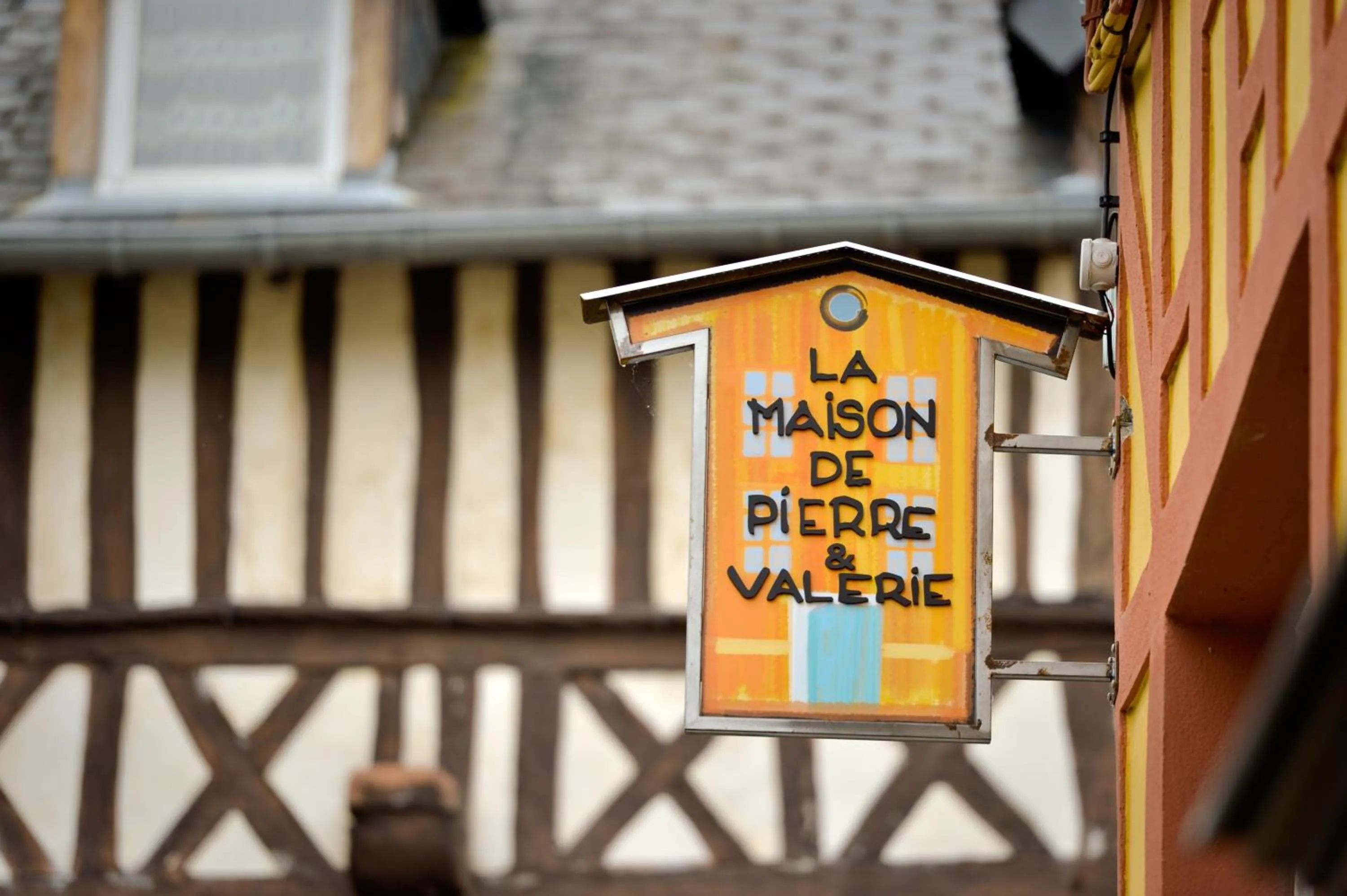Property logo or sign in La Maison de Pierre et Valérie Ste Catherine Honfleur
