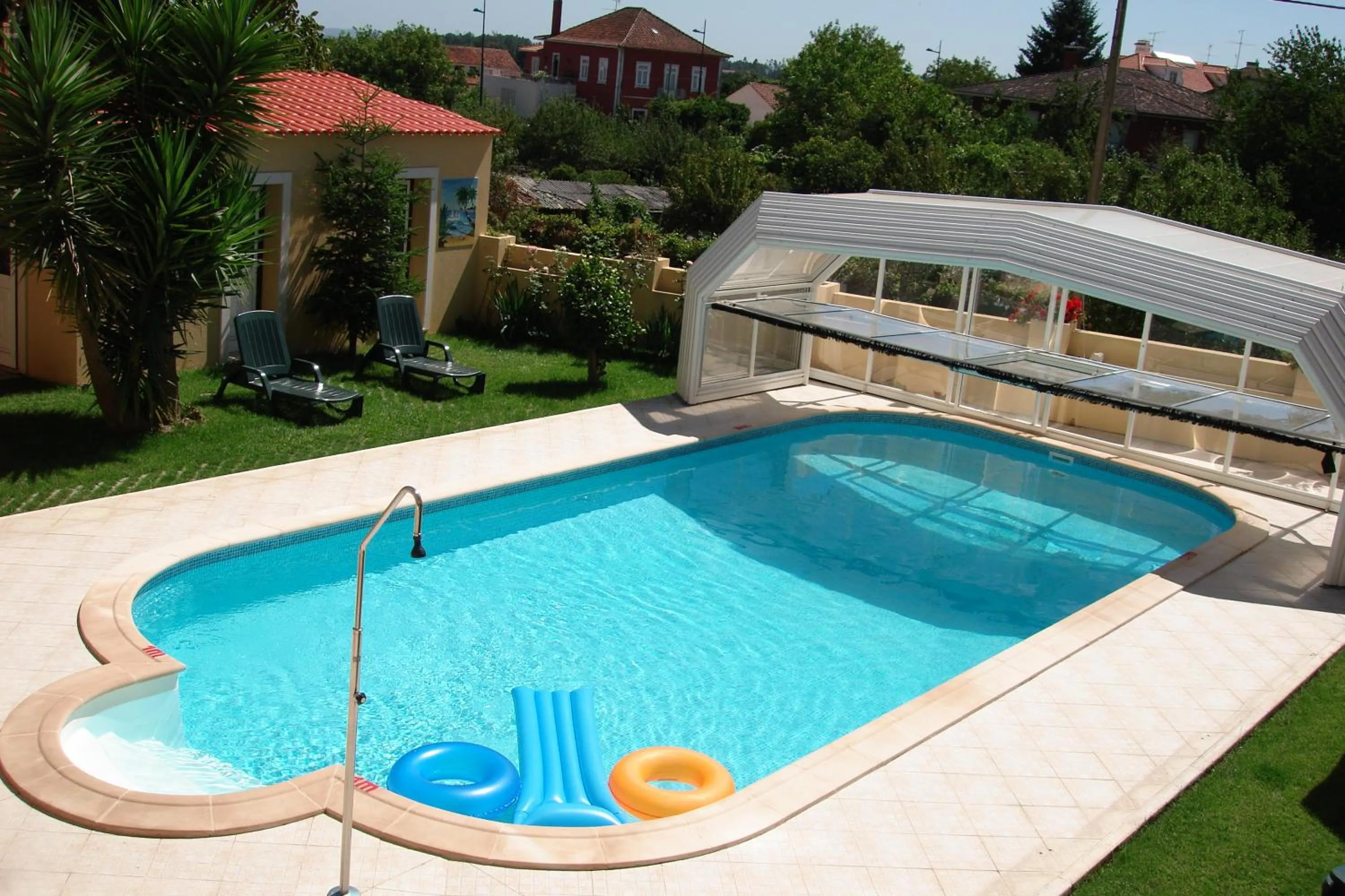 Swimming pool in Hotel Rural Solar Das Freiras