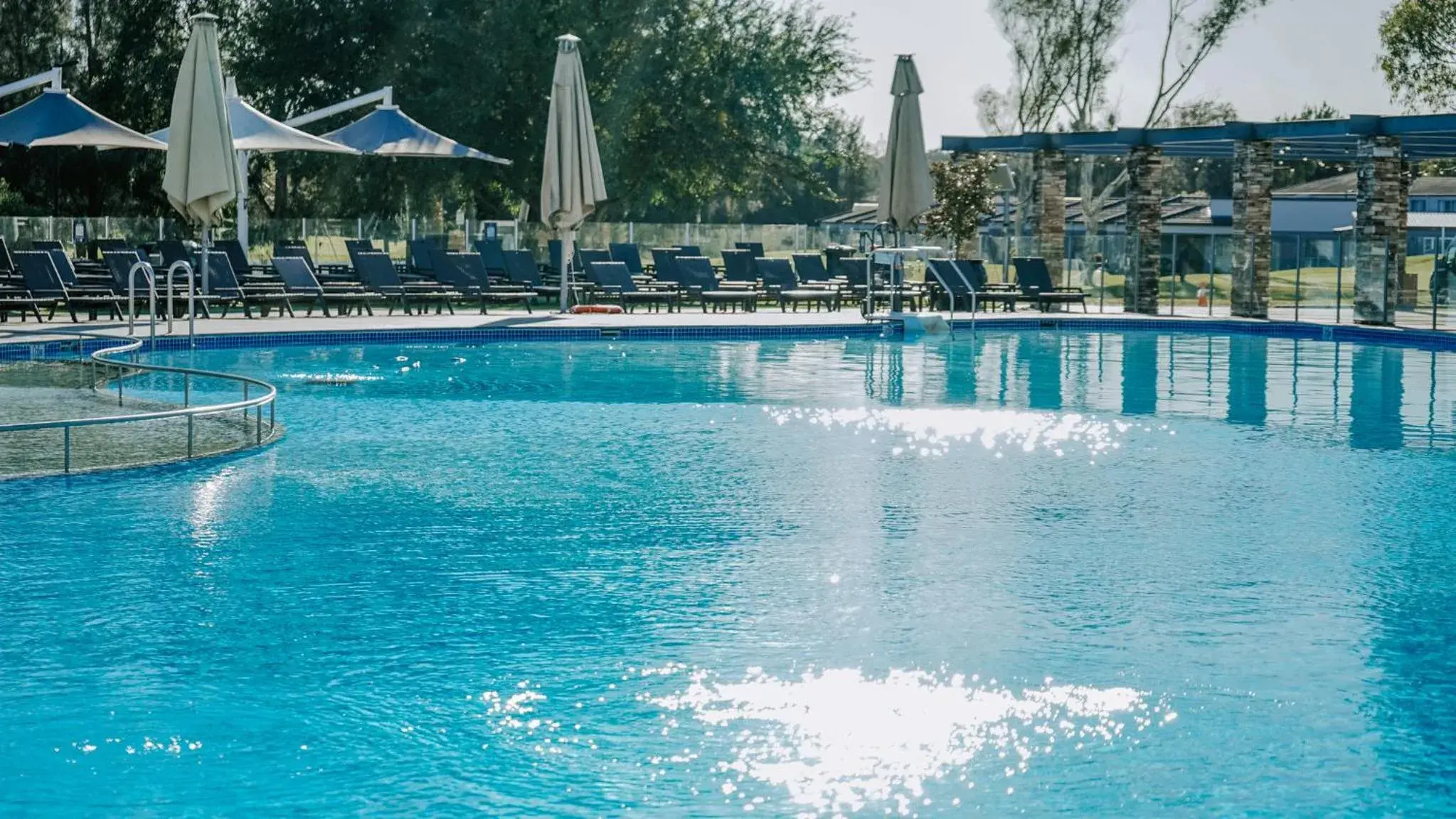 Swimming pool in Rydges Resort Hunter Valley Swimming pool in Rydges Resort Hunter Valley