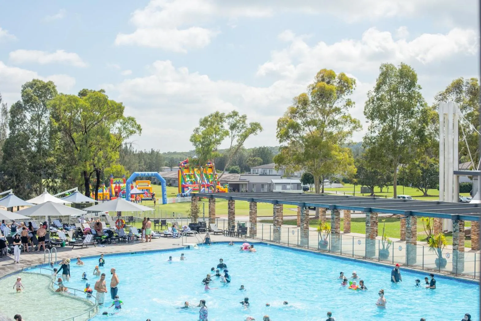 Swimming pool in Rydges Resort Hunter Valley