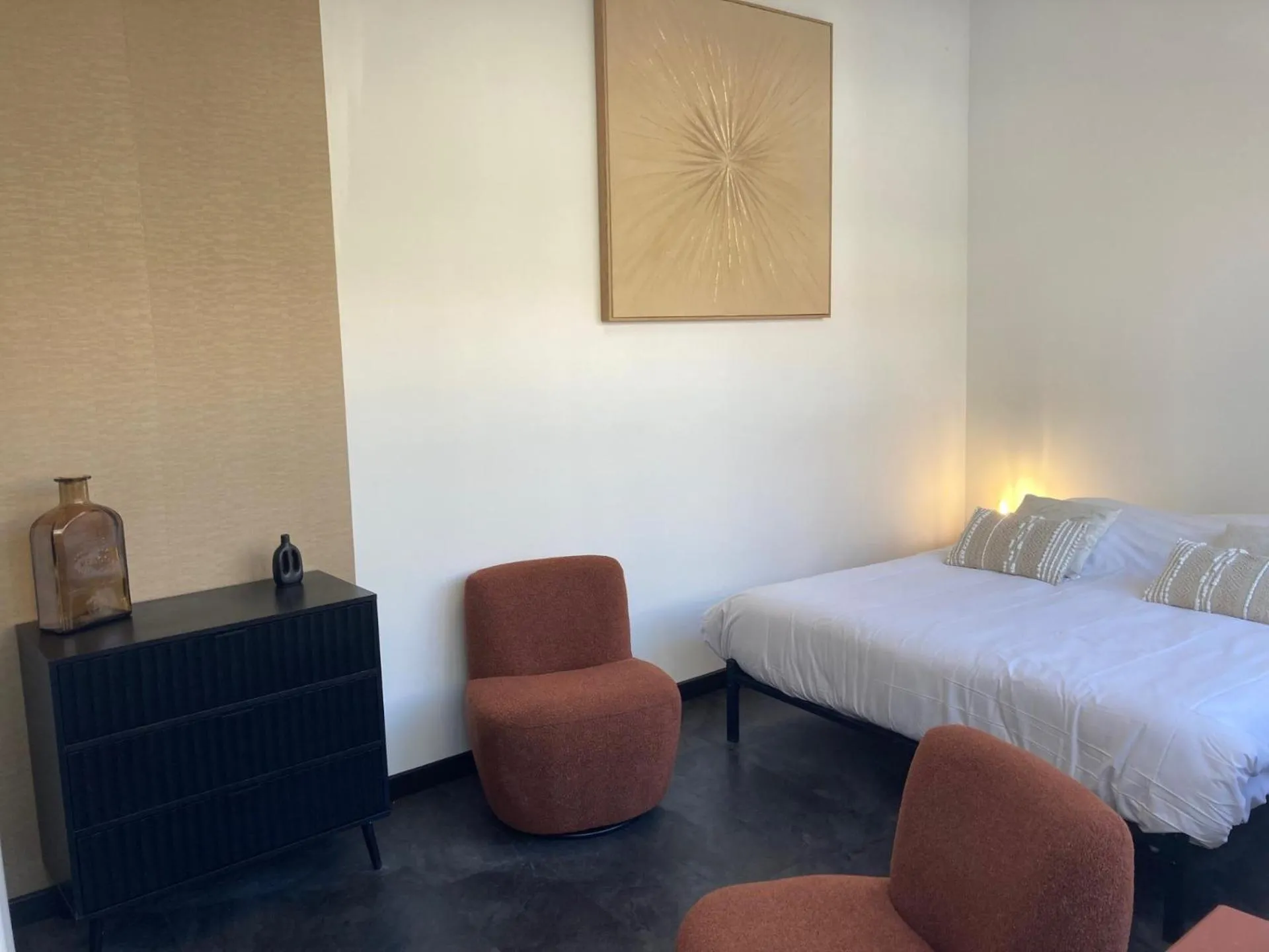 Bedroom, Bed in La marine D'opale