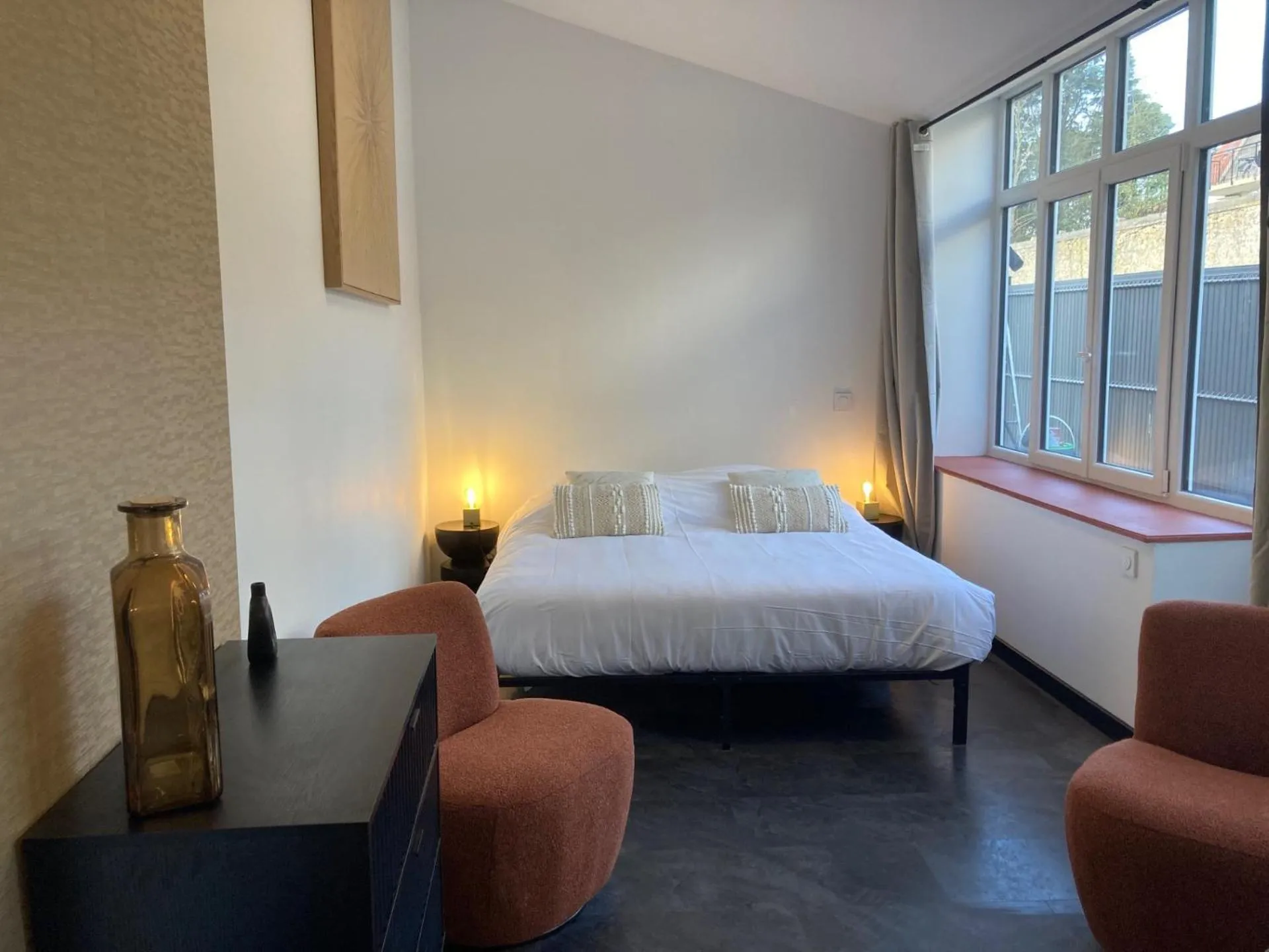 Bedroom, Bed in La marine D'opale