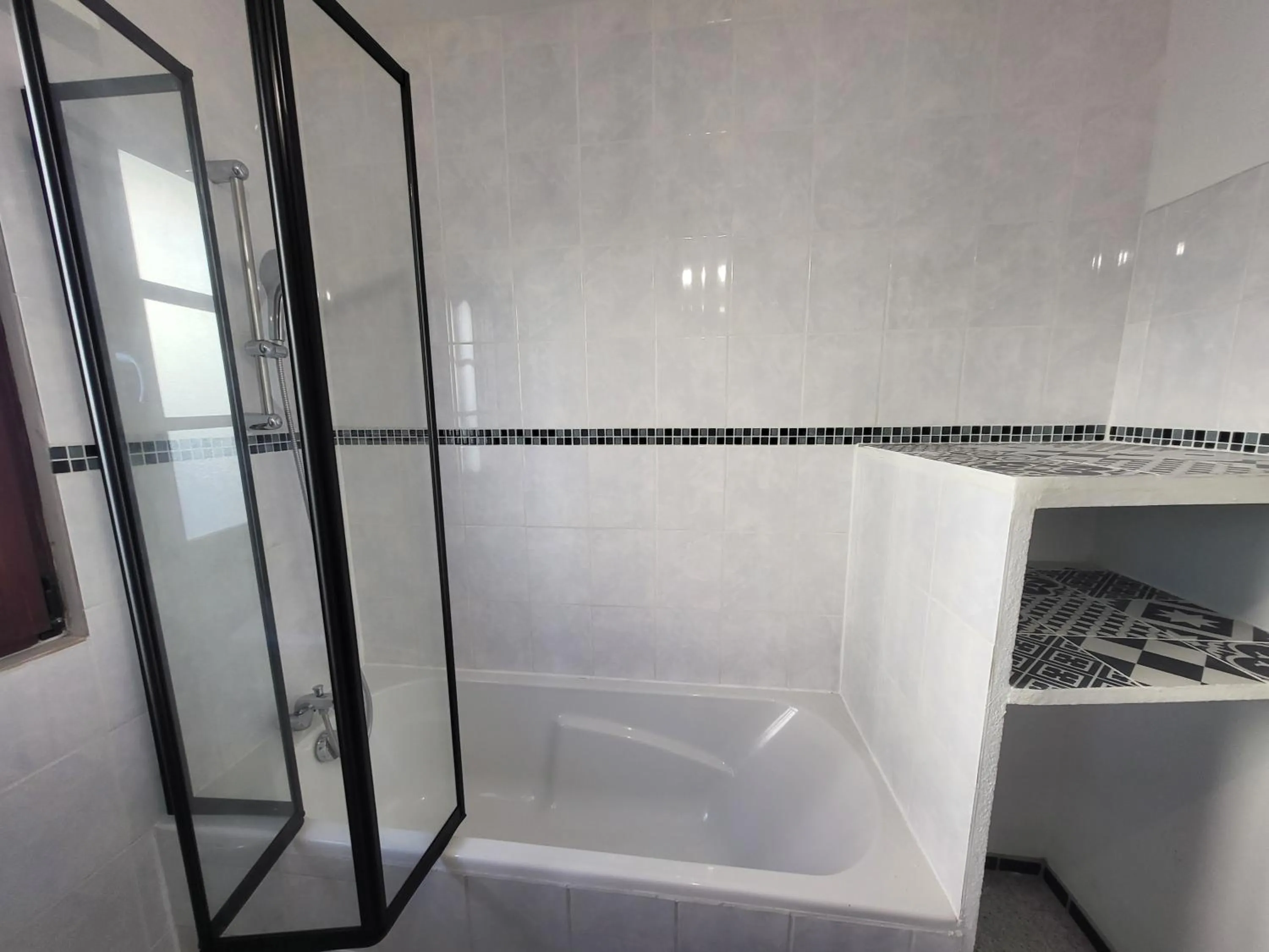 Bathroom in La marine D'opale