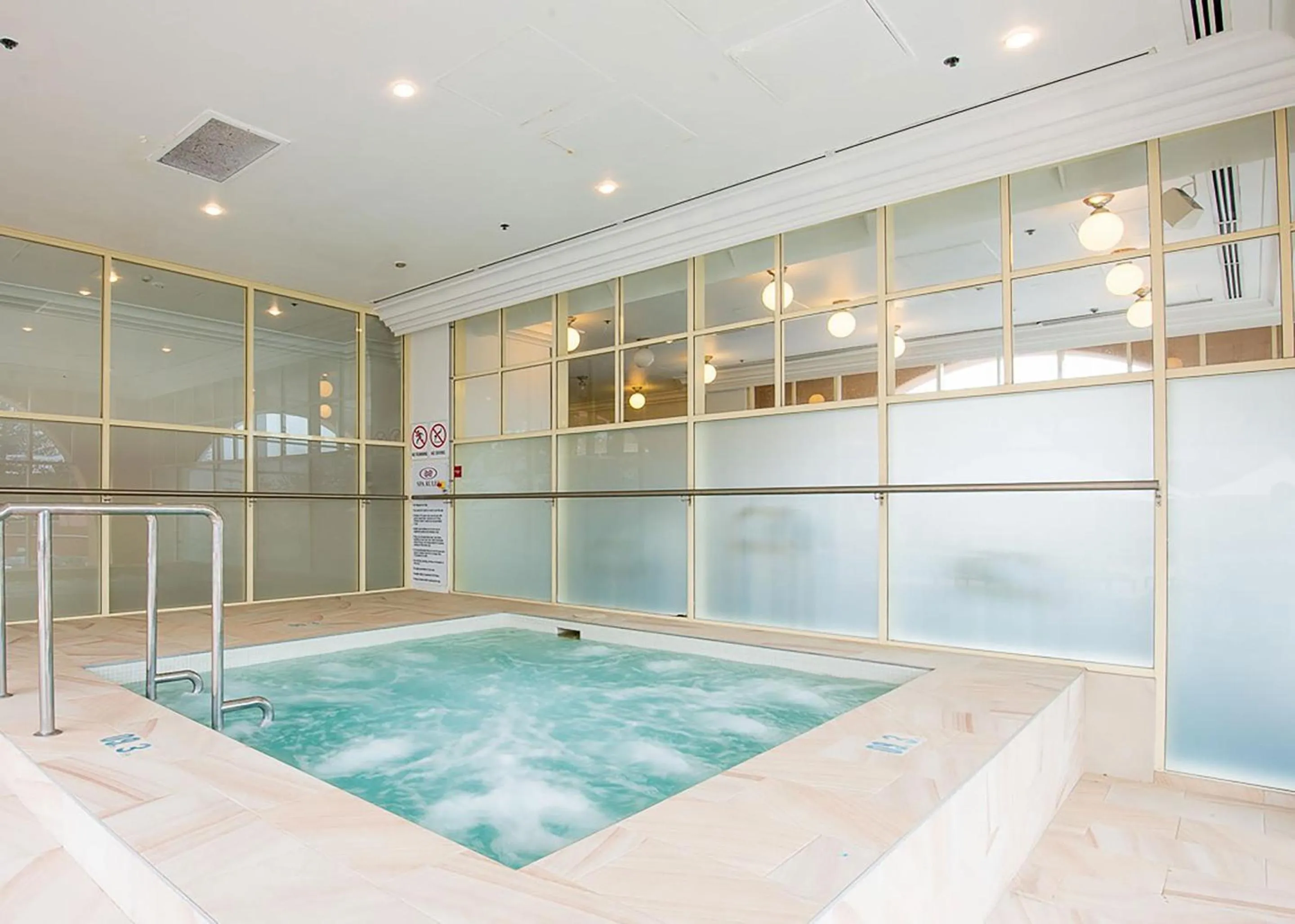 Swimming pool in Crowne Plaza Terrigal Pacific by IHG