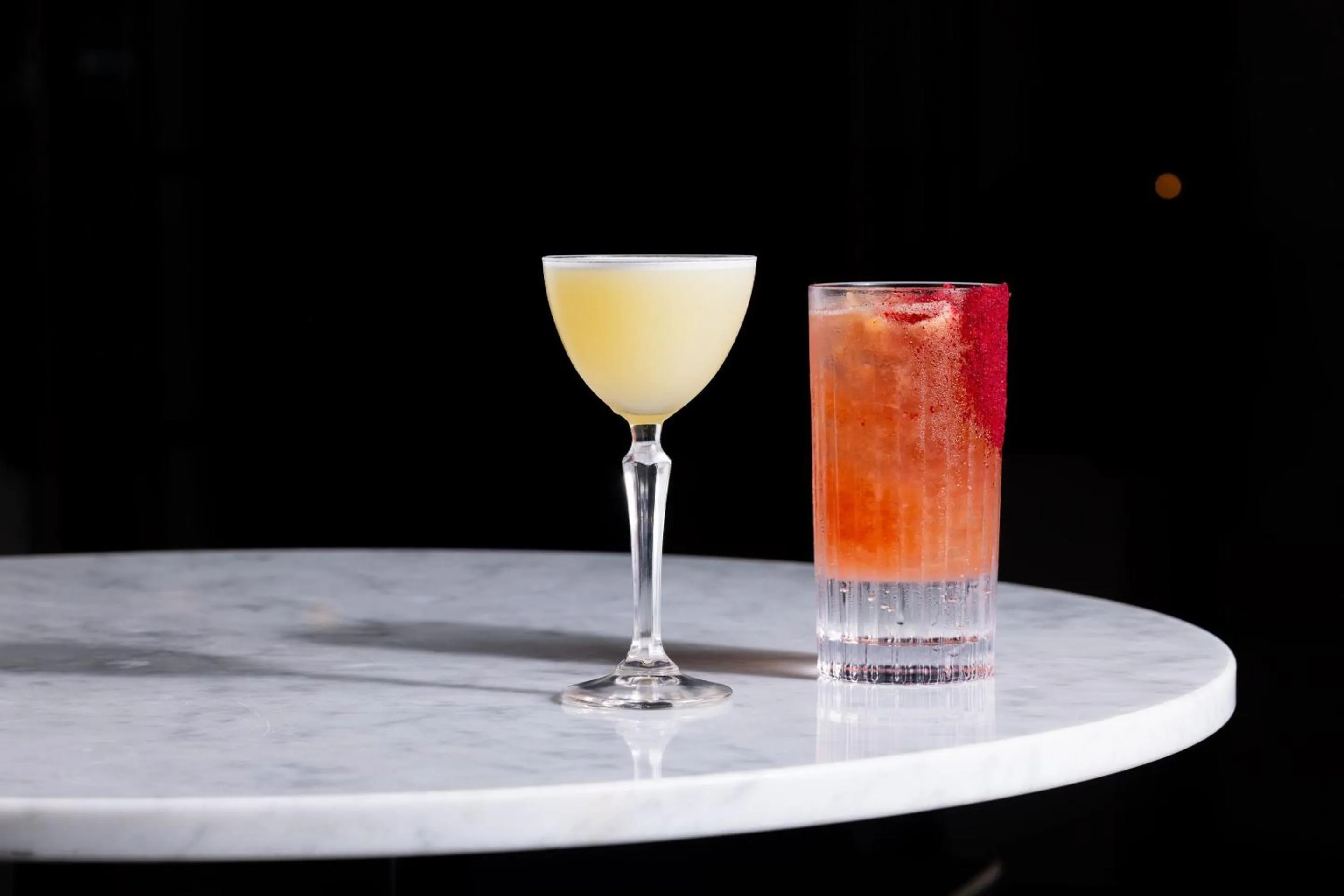 Lounge or bar in Crowne Plaza Terrigal Pacific by IHG