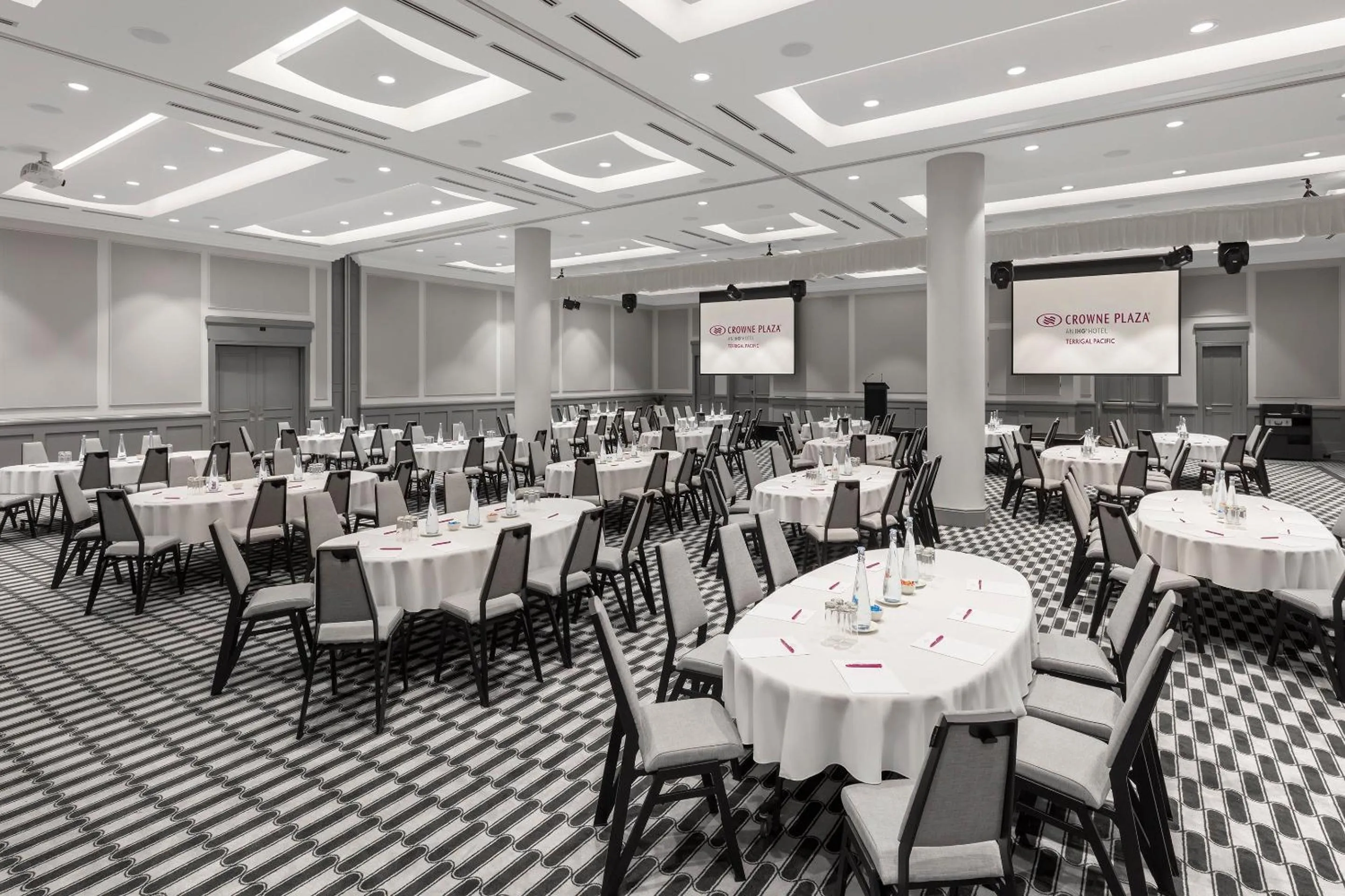 Banquet/Function facilities in Crowne Plaza Terrigal Pacific by IHG
