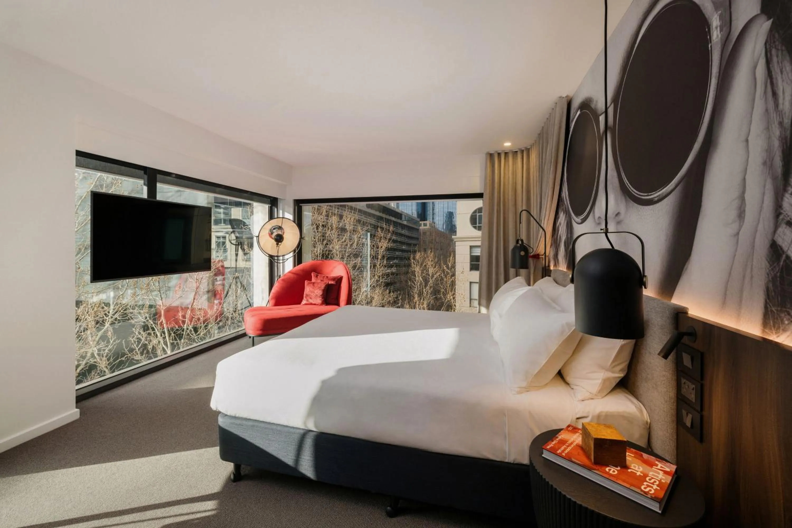 Guests, Bed in Hotel Indigo Melbourne on Flinders by IHG