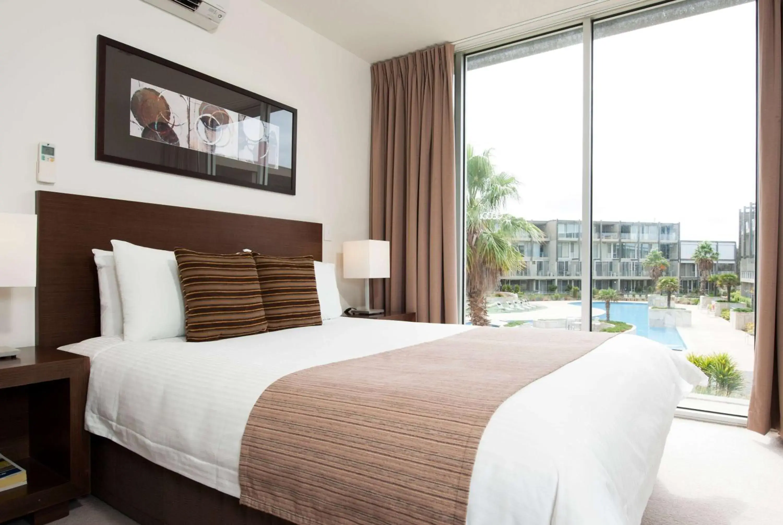 Photo of the whole room, Bed in Wyndham Resort Torquay Photo of the whole room, Bed in Wyndham Resort Torquay