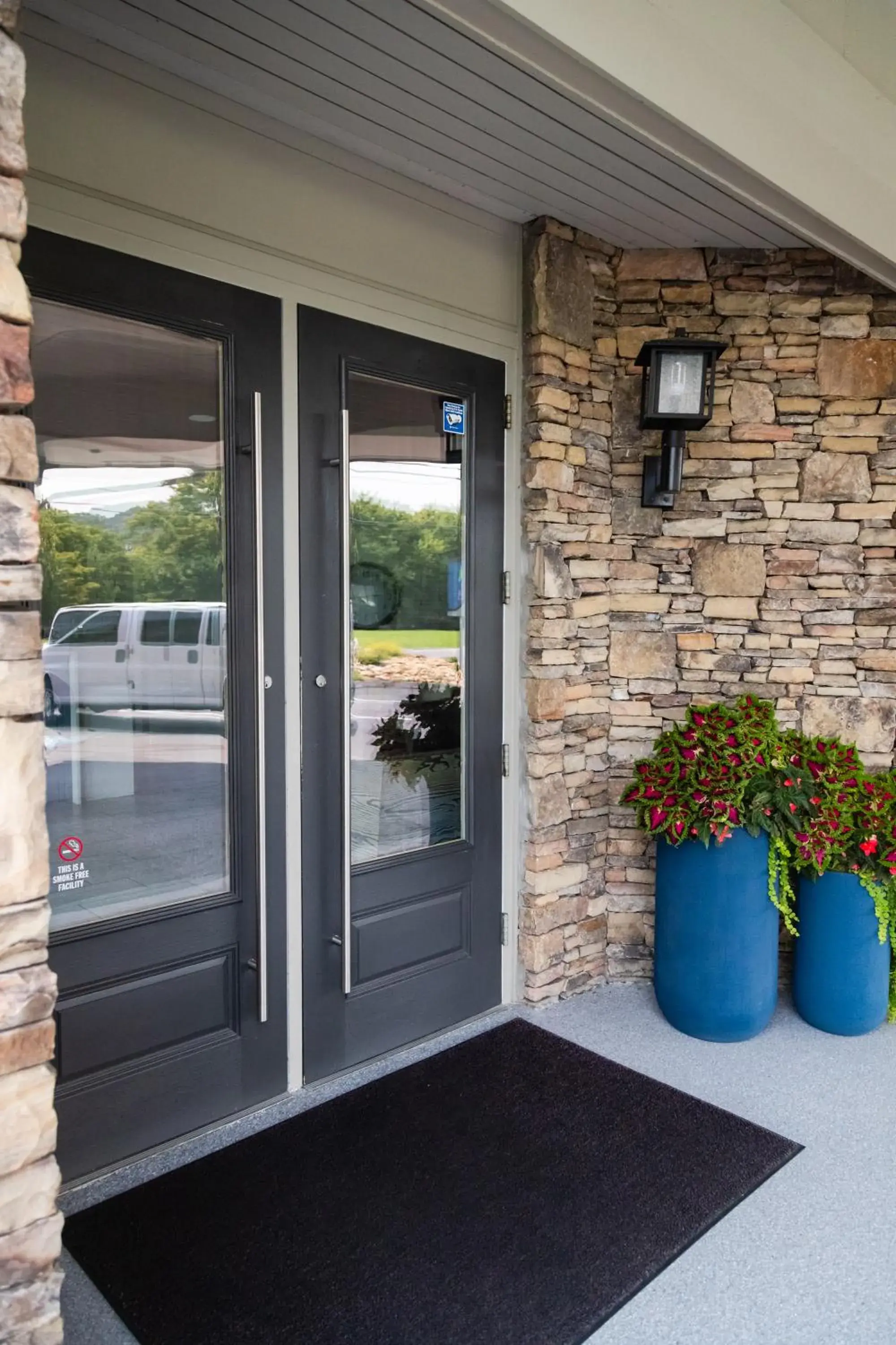 Property building in Twin Mountain Inn & Suites Property building in Twin Mountain Inn & Suites