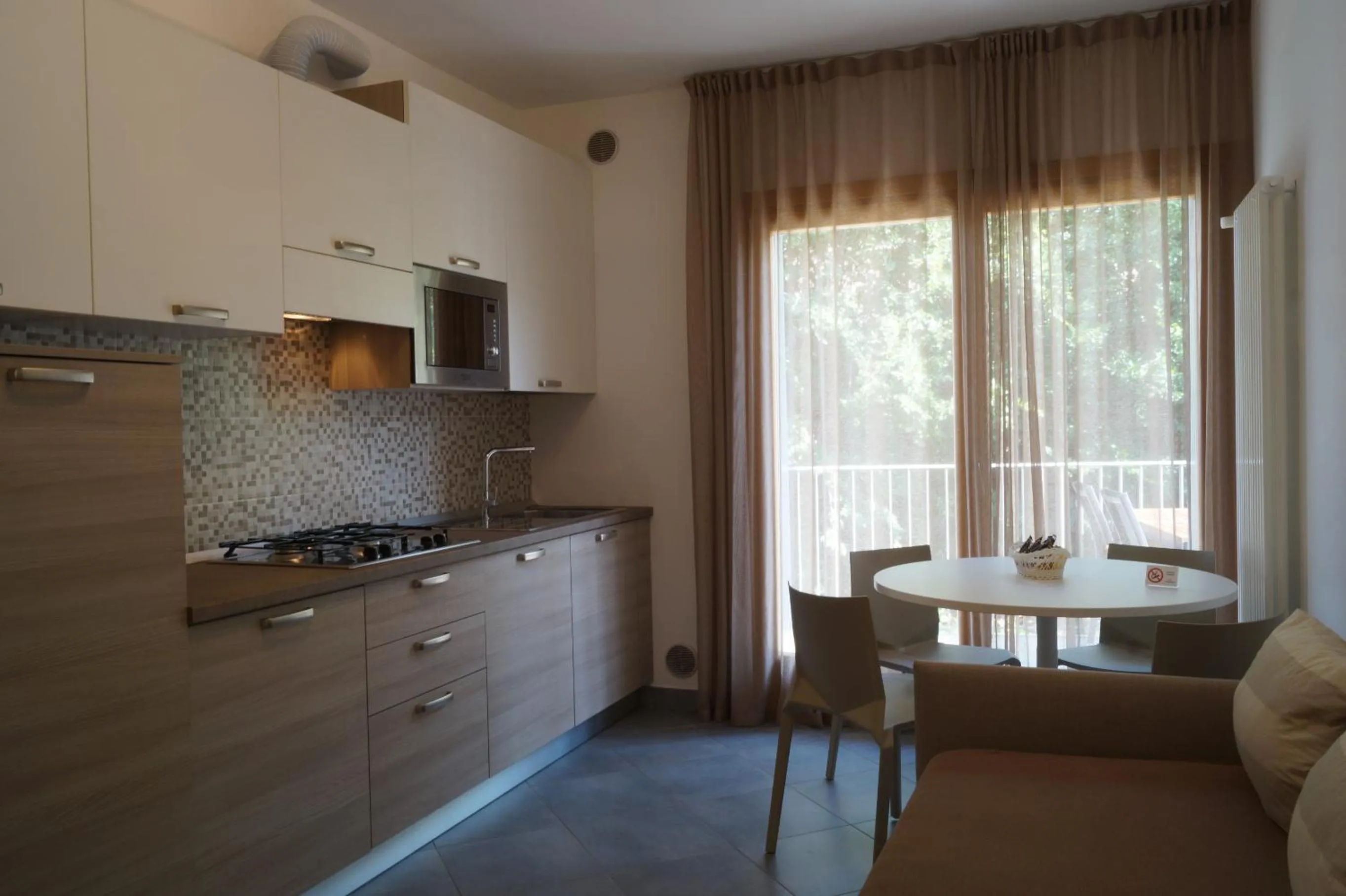 Living room in Sirmione Rosselli Apartments