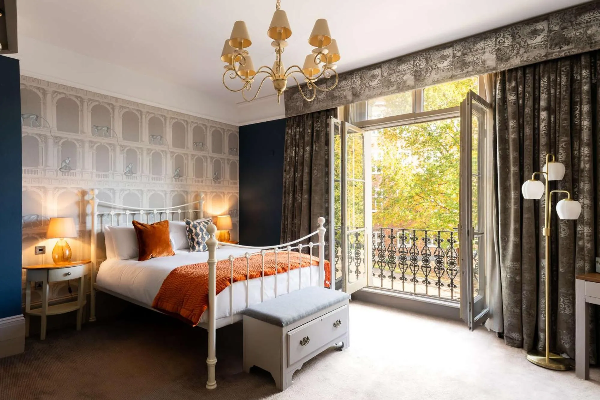 Photo of the whole room, Bed in The Westgate