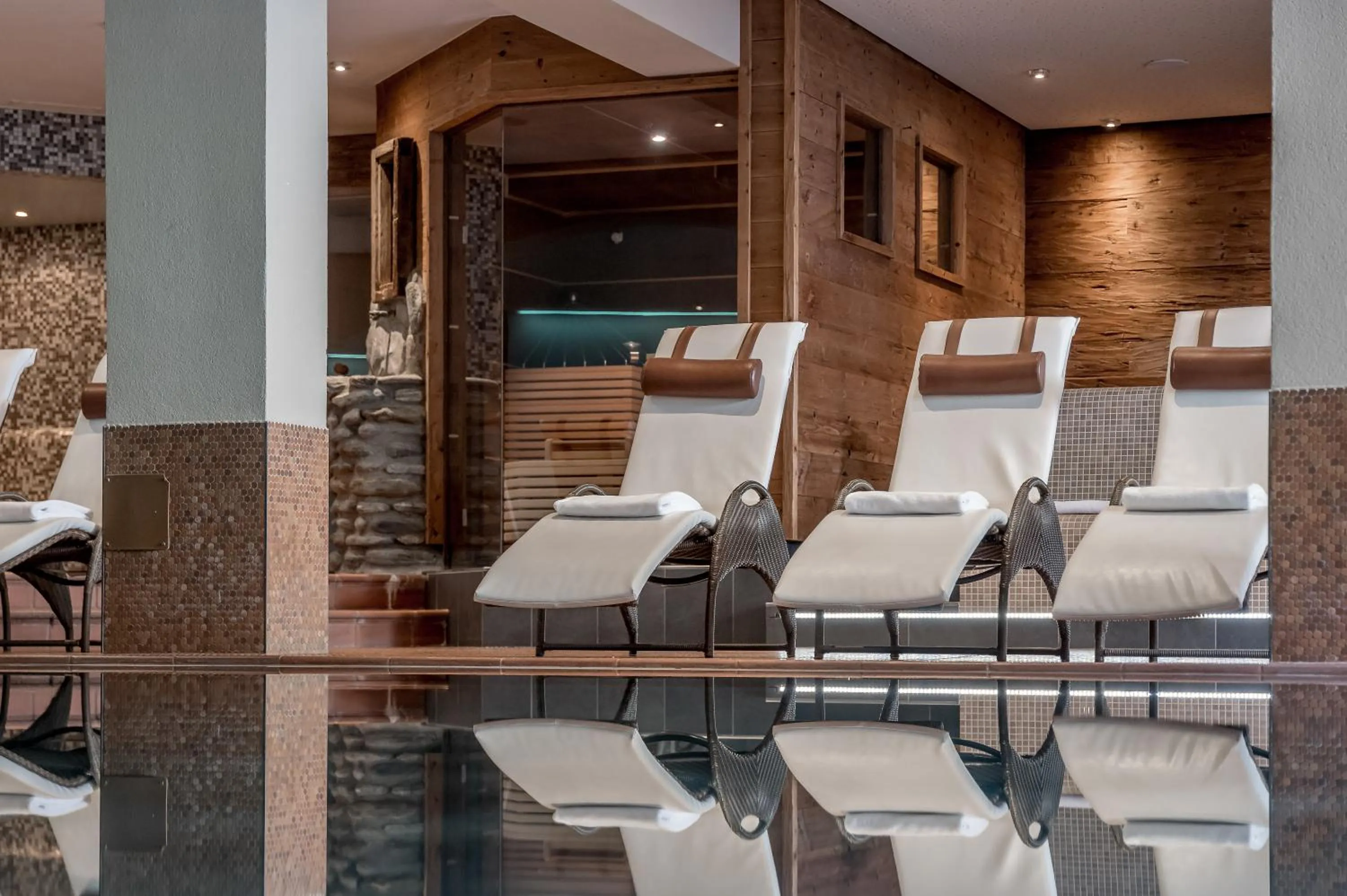 Swimming pool in 4 Sterne Superior Mühle Resort 1900 - Adults only