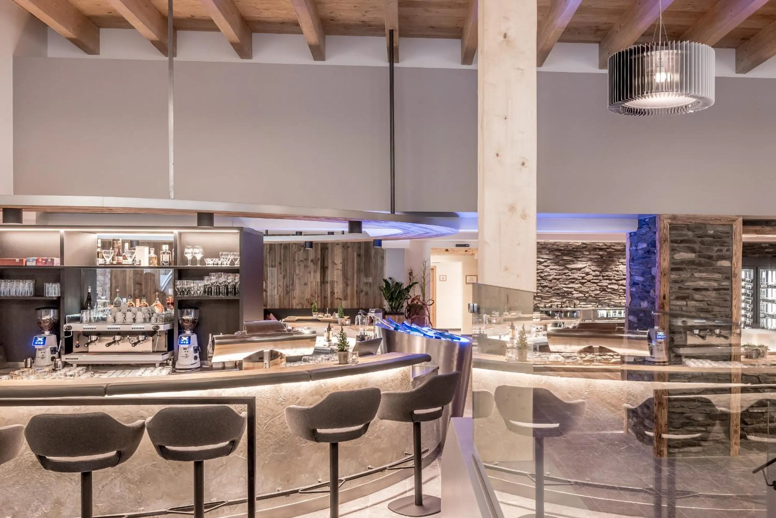 Lounge or bar in 4 Sterne Superior Mühle Resort 1900 - Adults only