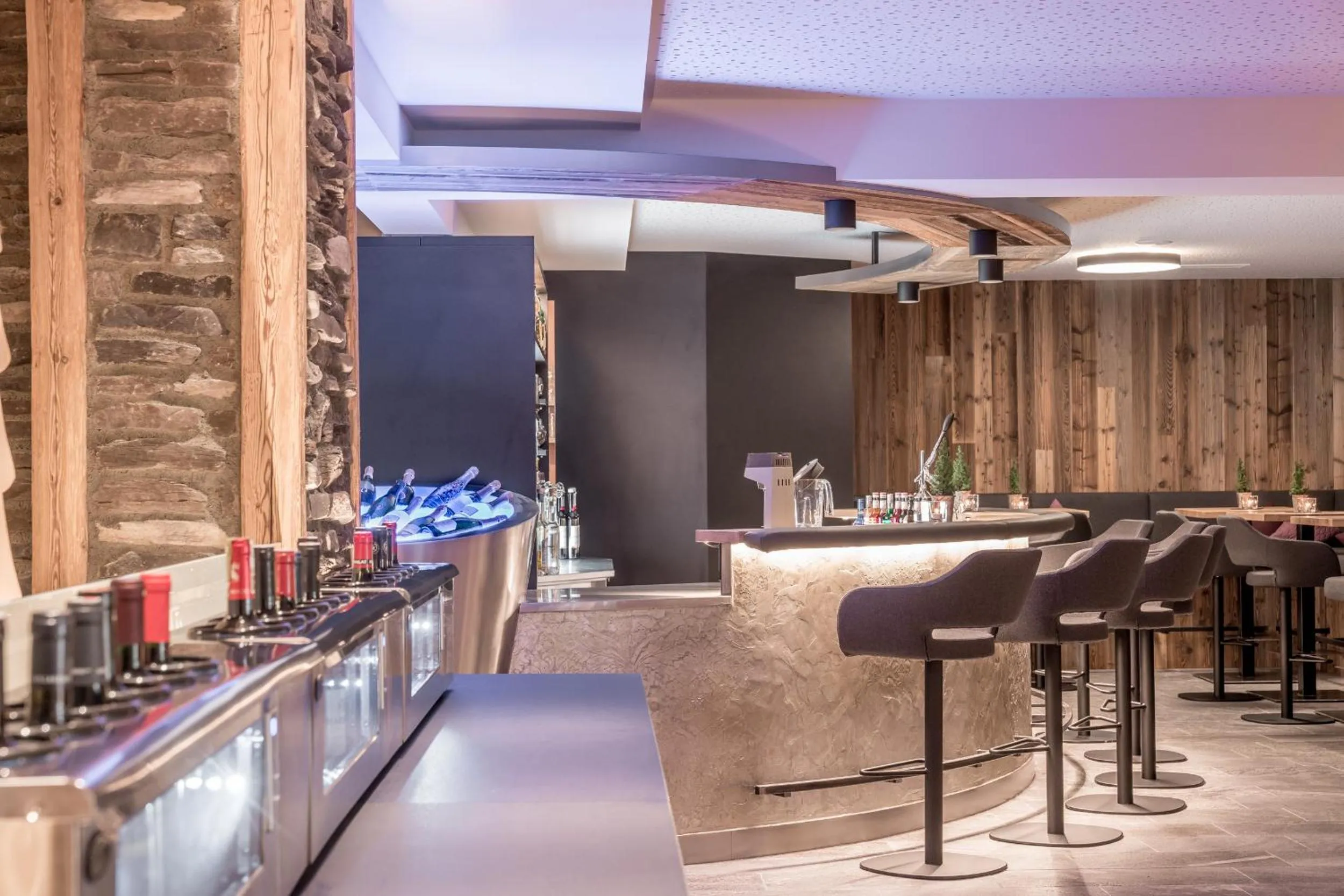 Lounge or bar in 4 Sterne Superior Mühle Resort 1900 - Adults only