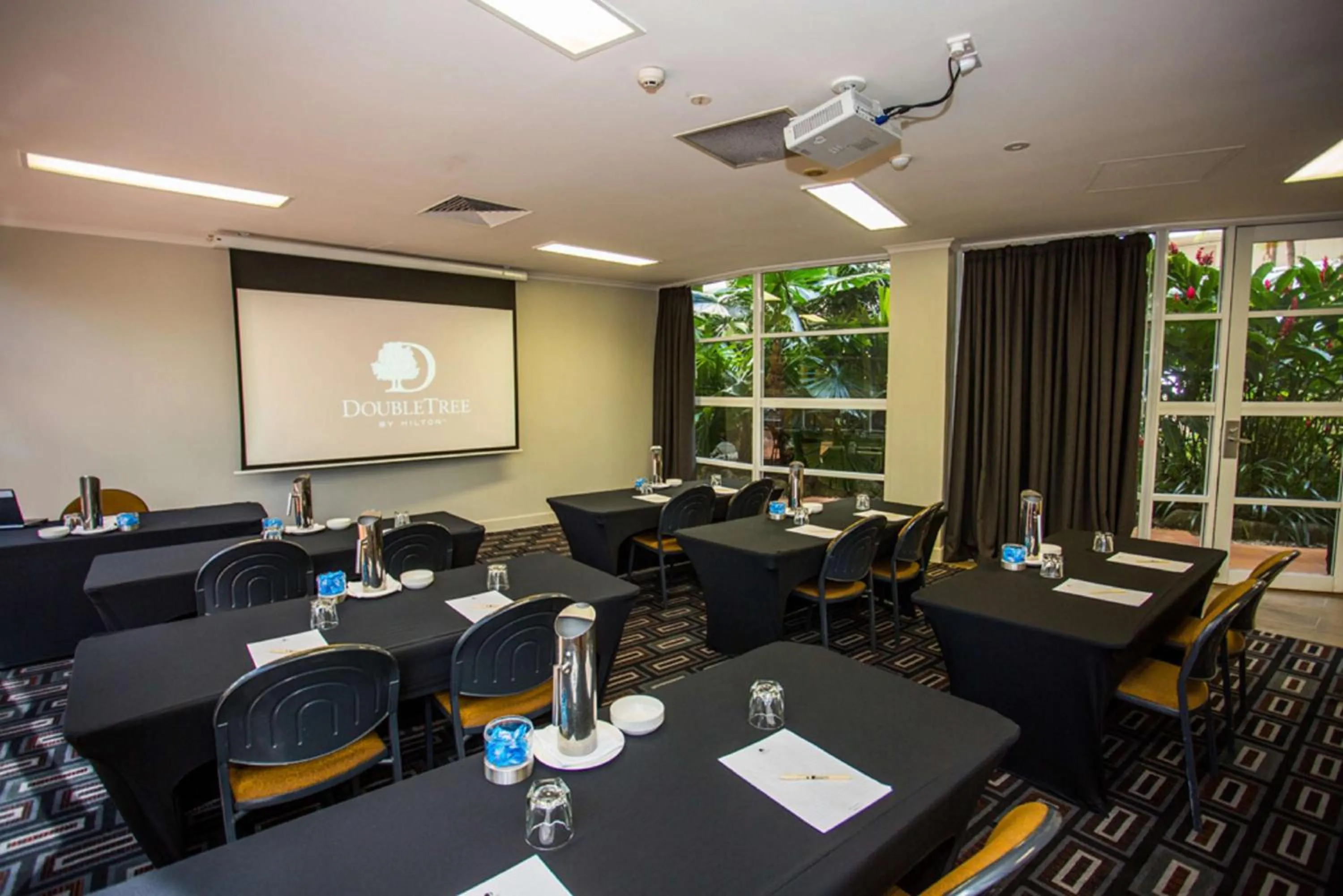 Meeting/conference room in DoubleTree by Hilton Cairns