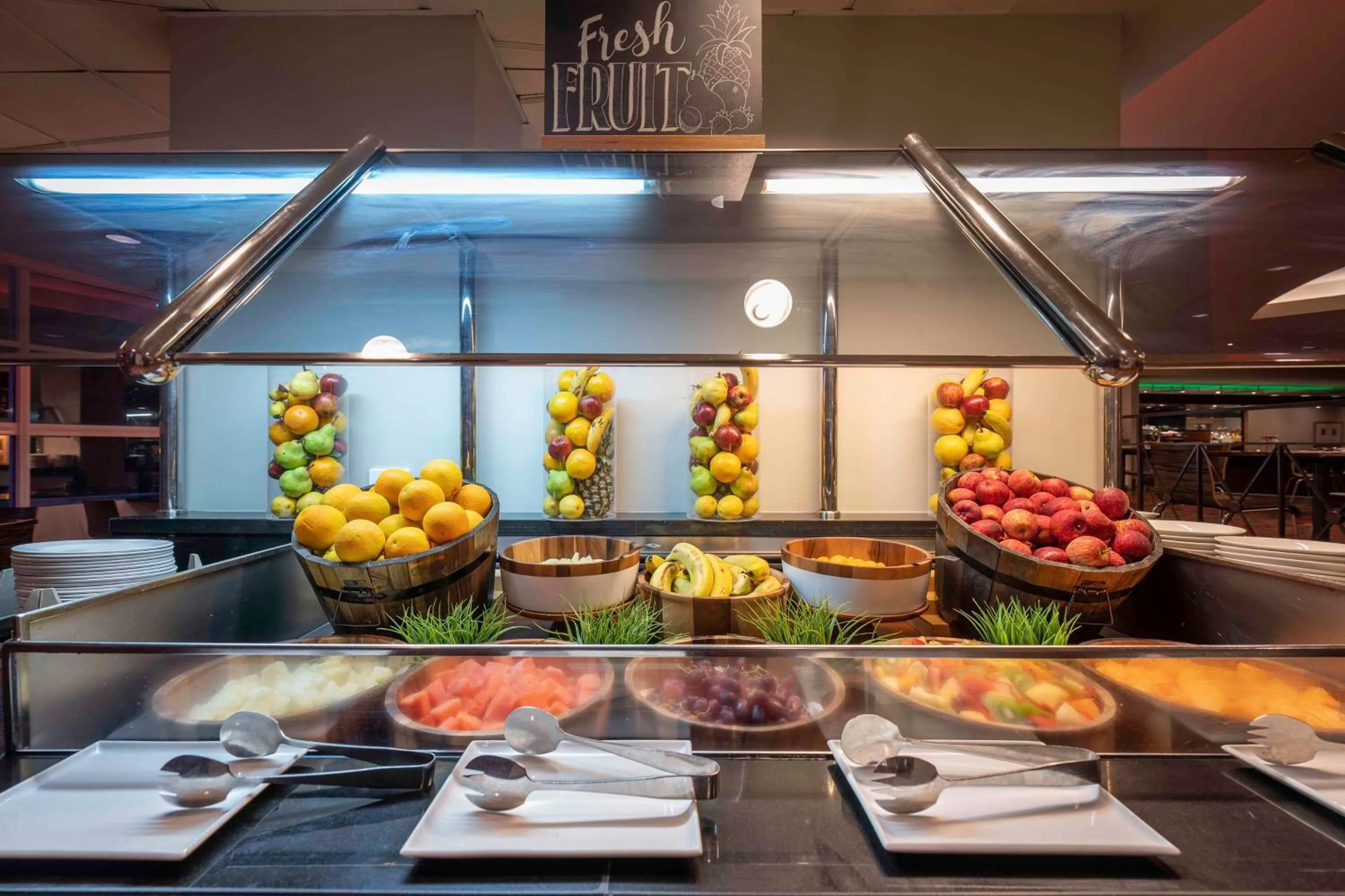 Restaurant/places to eat in DoubleTree by Hilton Cairns