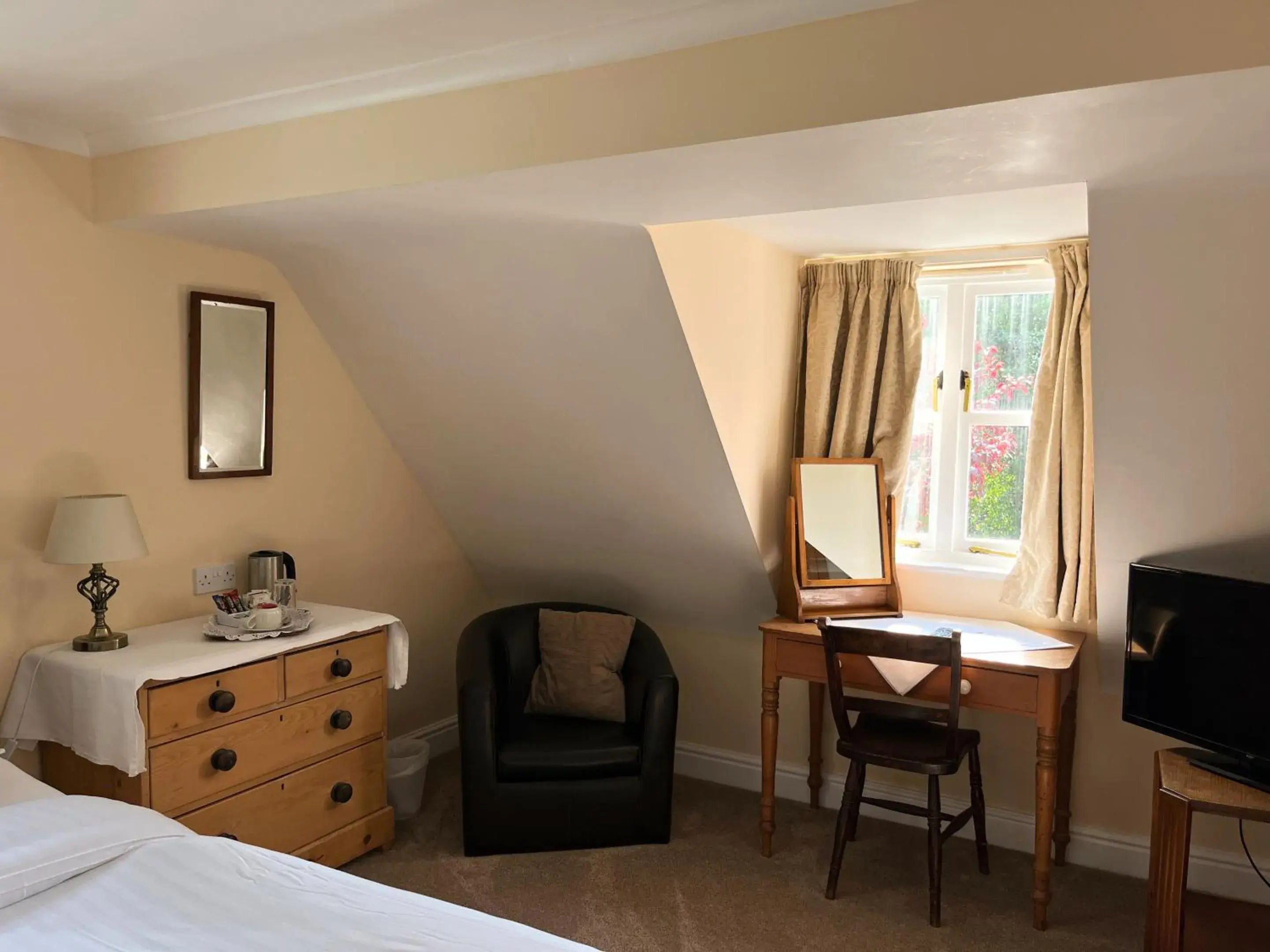 Standard Double or Twin Room in The Cottage Guest House Standard Double or Twin Room in The Cottage Guest House