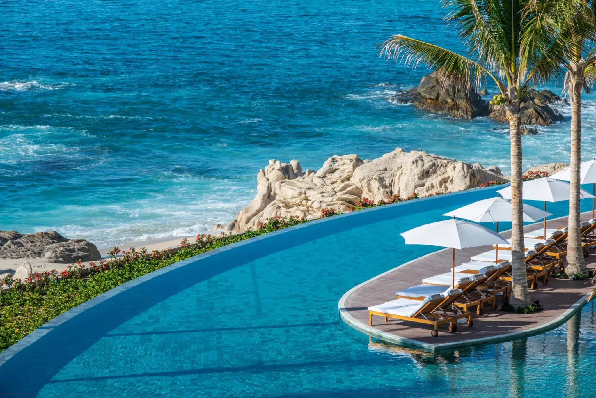 Swimming pool in Grand Velas Los Cabos Luxury All Inclusive Swimming pool in Grand Velas Los Cabos Luxury All Inclusive