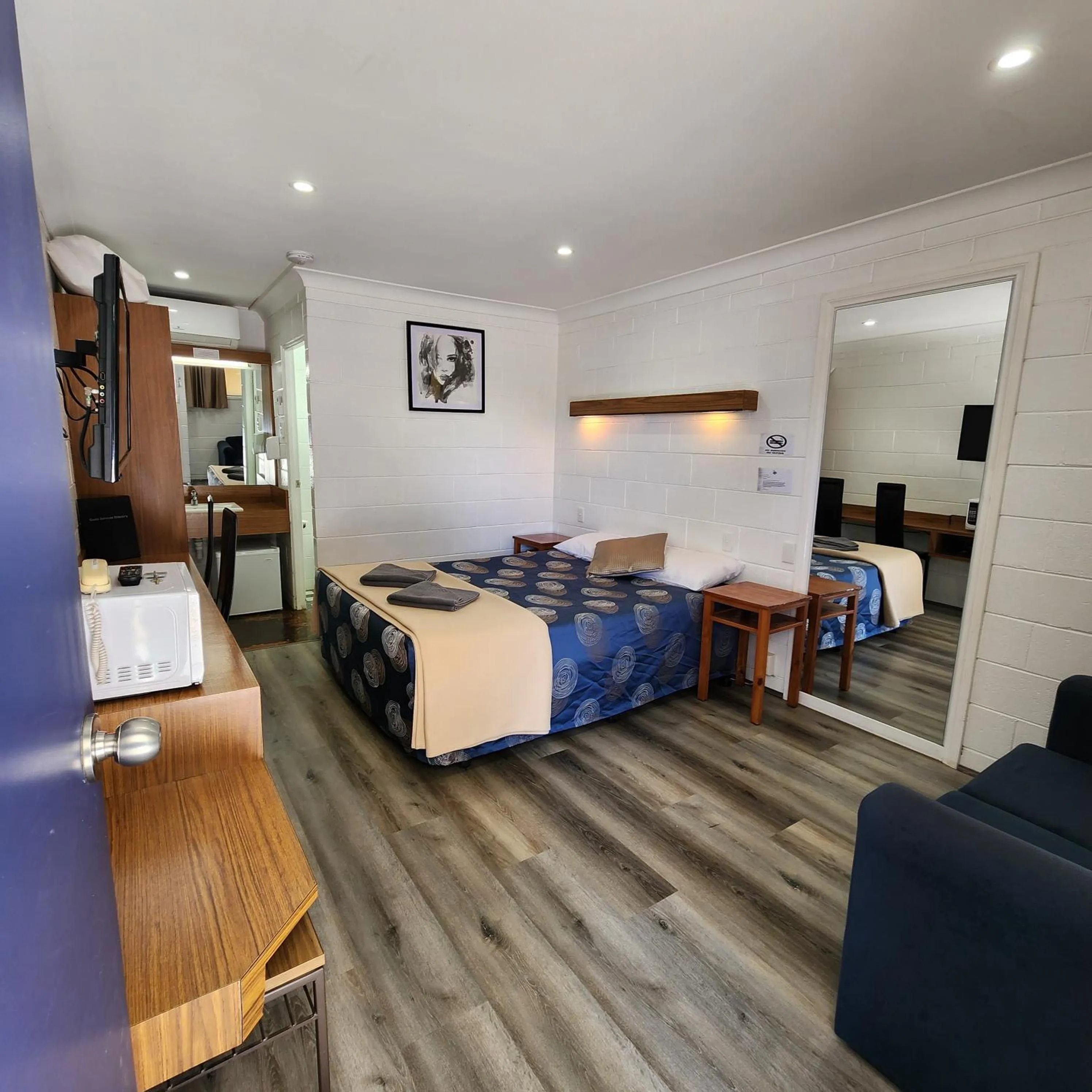 Byer Fountain Motor Inn