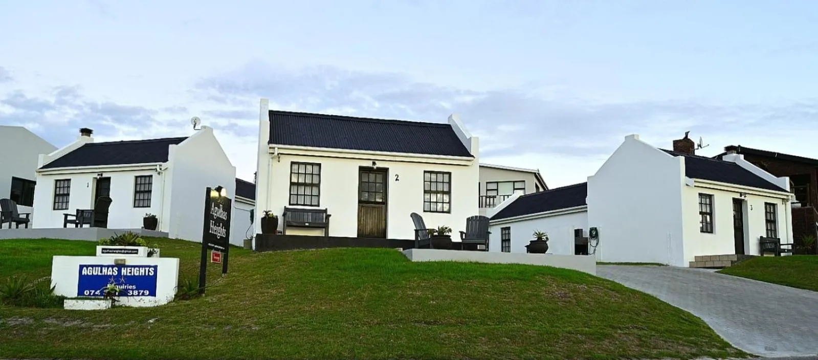 Agulhas Heights self-catering cottages BEST OCEAN VIEWS
