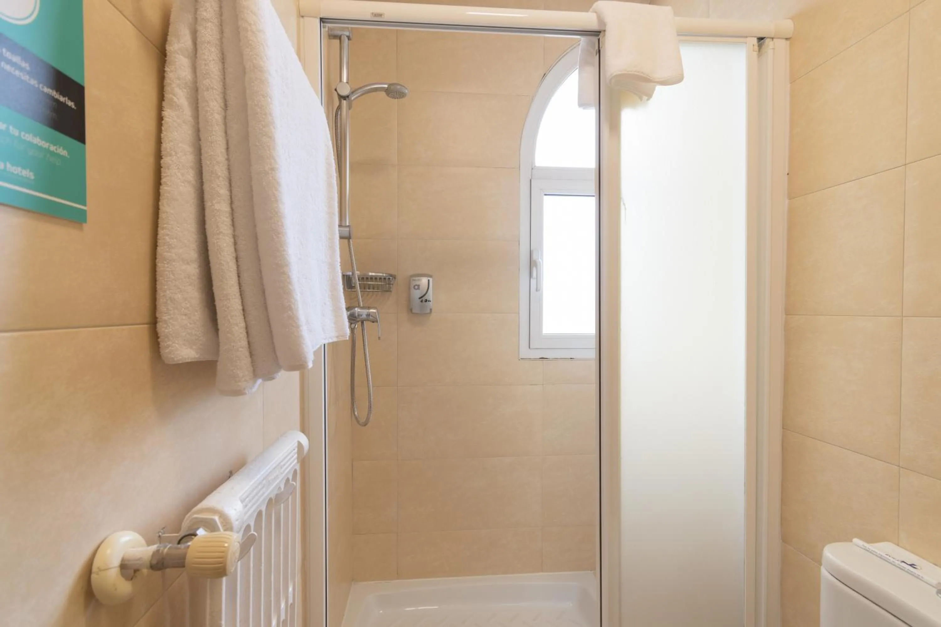 Bathroom in Alda Centro Pamplona