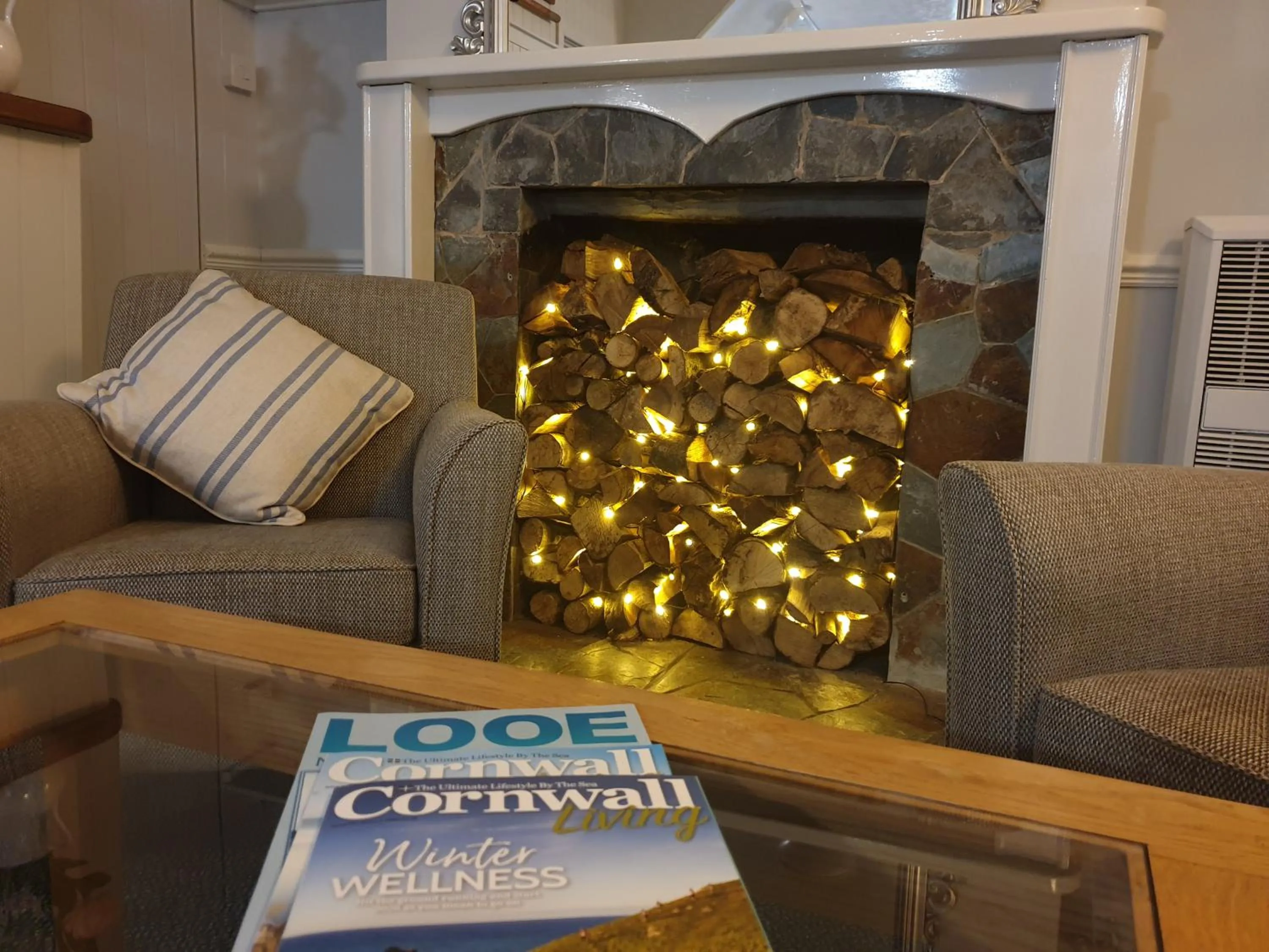 Communal lounge/ TV room in The Claremont Hotel-Adult Only