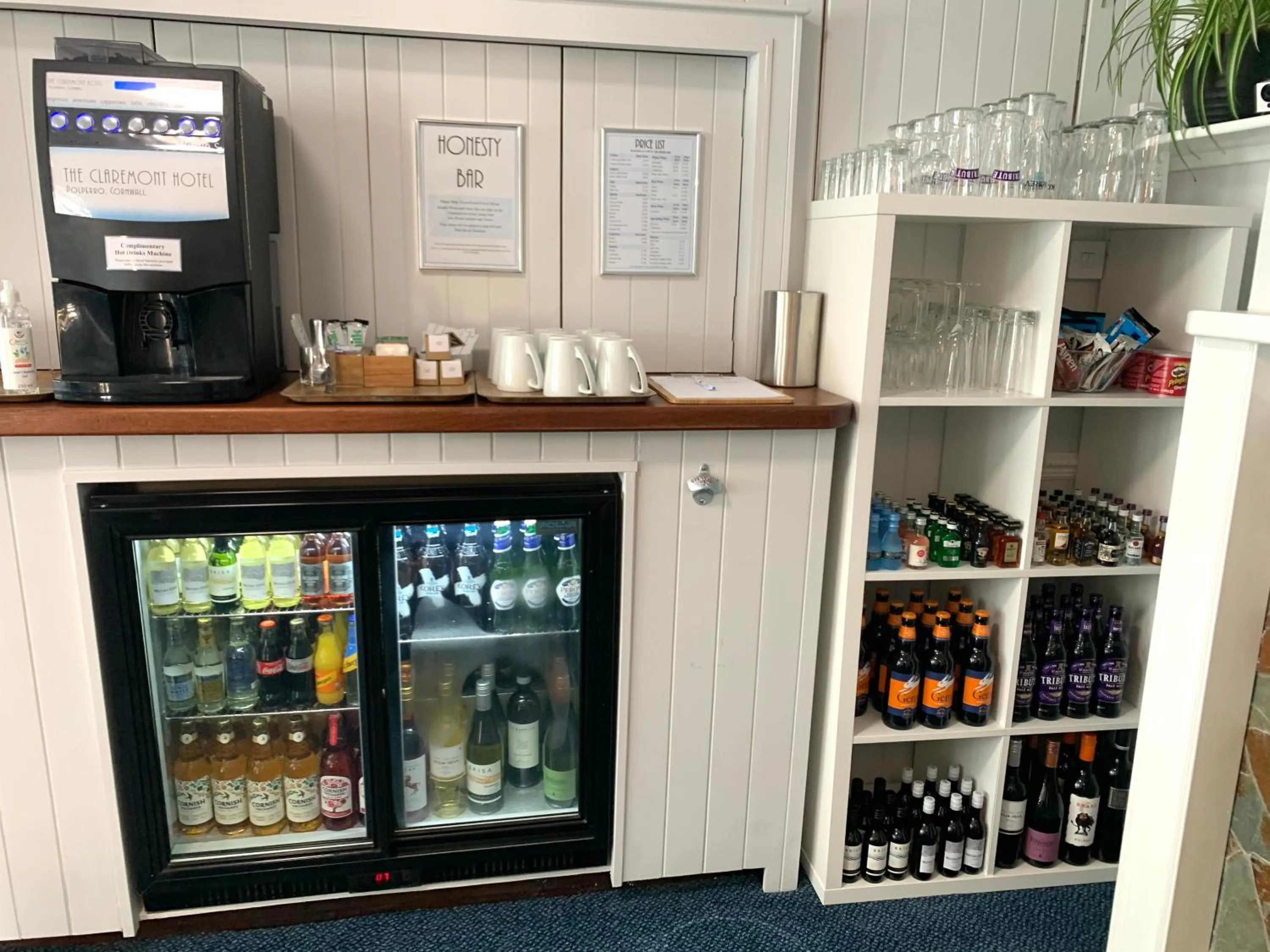 Communal lounge/ TV room in The Claremont Hotel-Adult Only