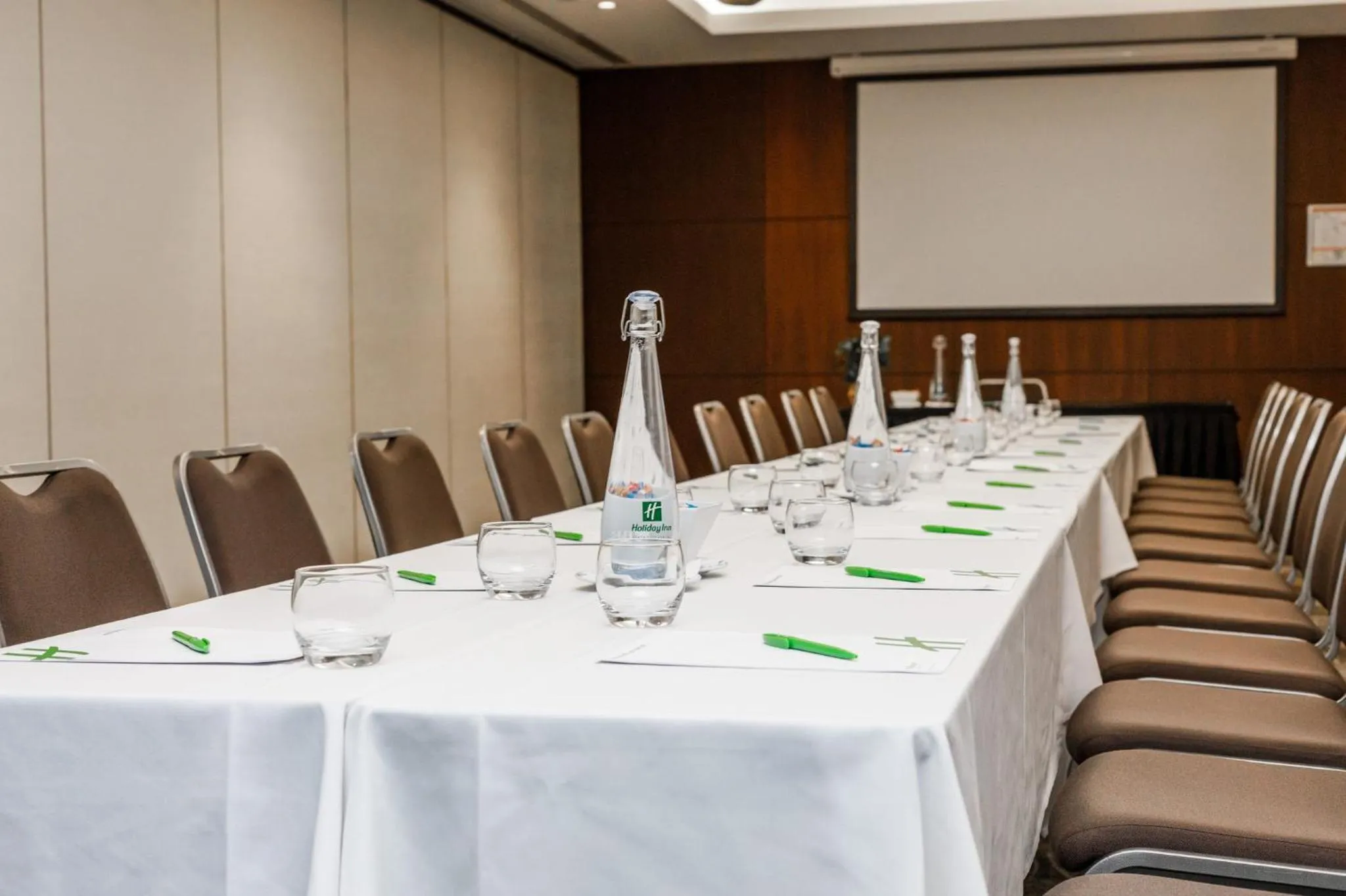 Meeting/conference room in Holiday Inn Perth City Centre by IHG