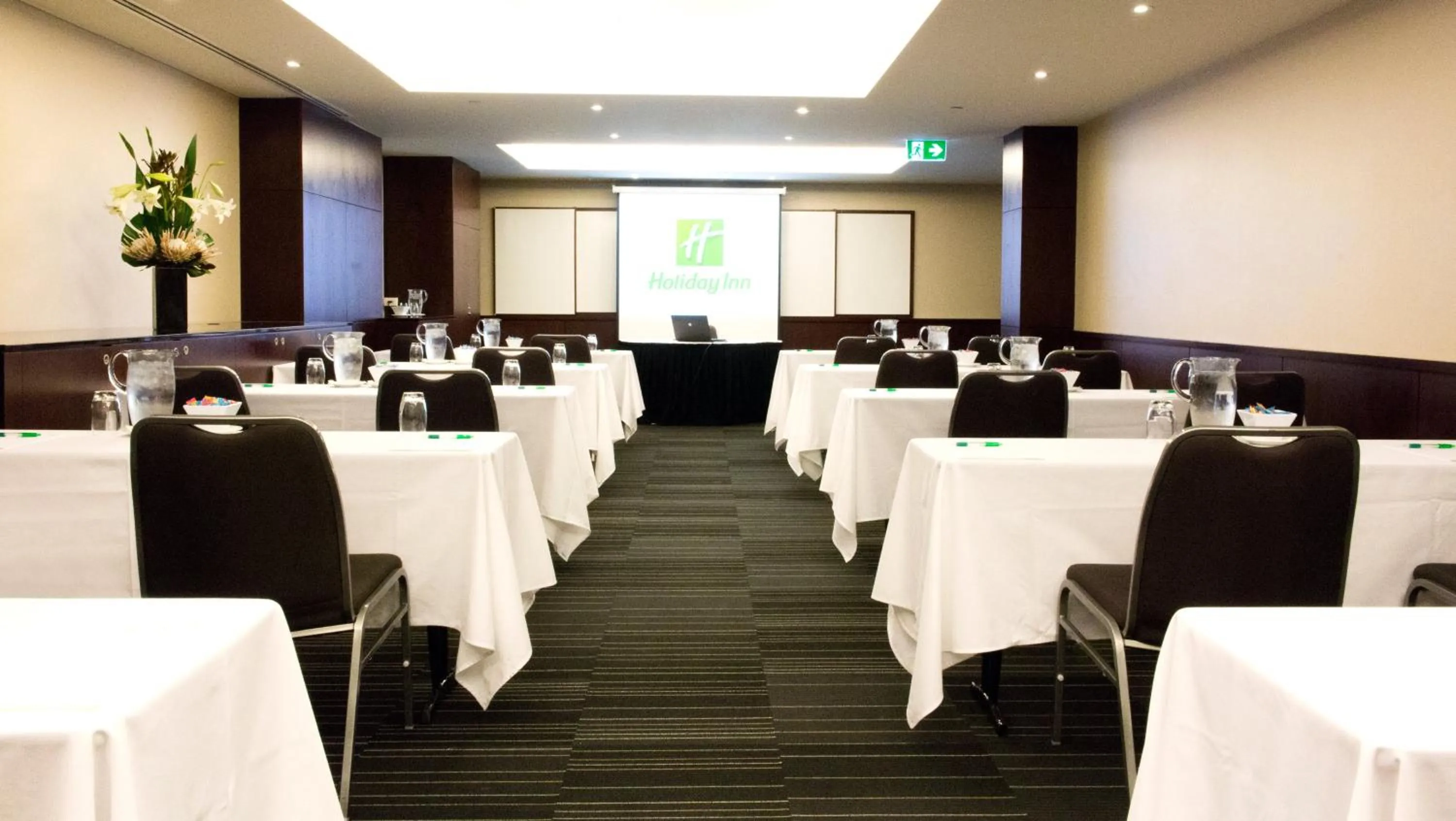 Meeting/conference room in Holiday Inn Perth City Centre by IHG
