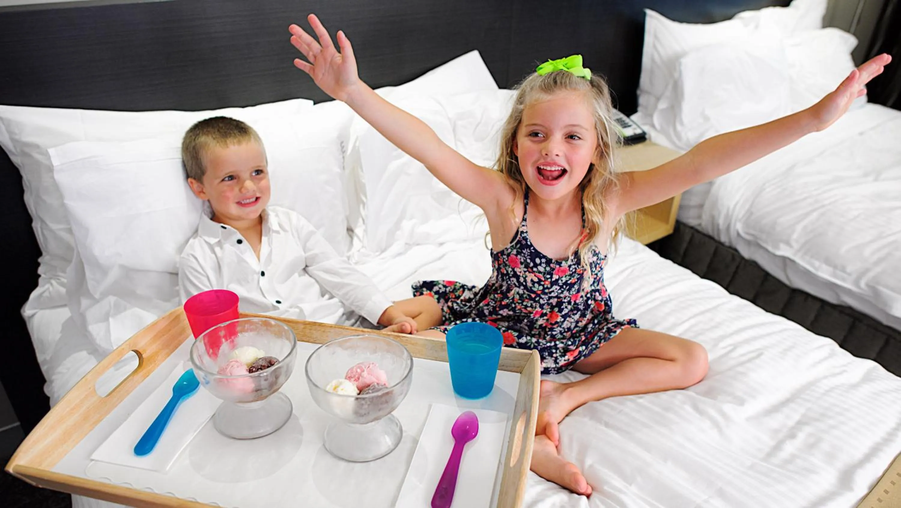 Photo of the whole room, Bed in Holiday Inn Perth City Centre by IHG