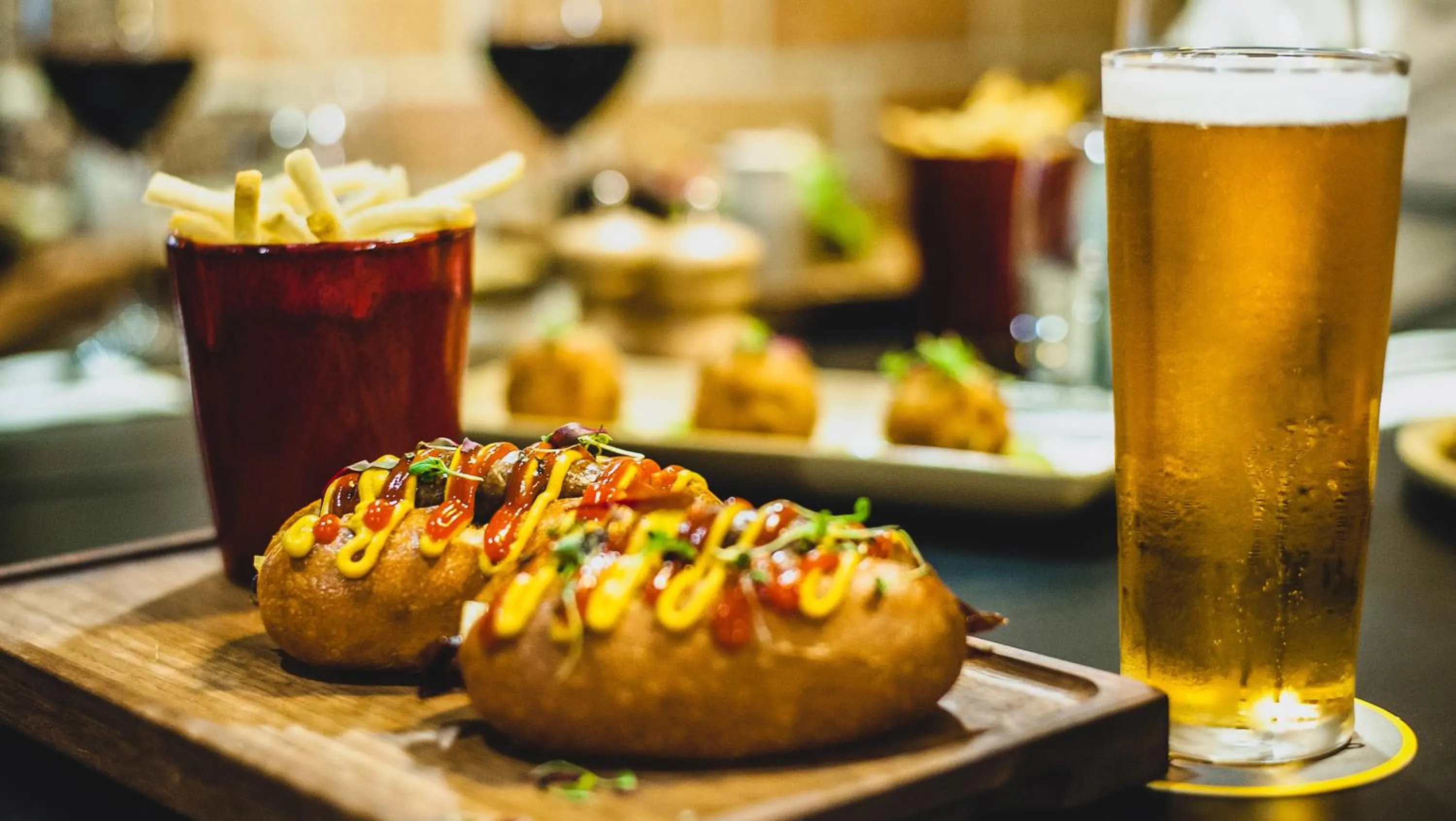 Restaurant/places to eat in Holiday Inn Perth City Centre by IHG