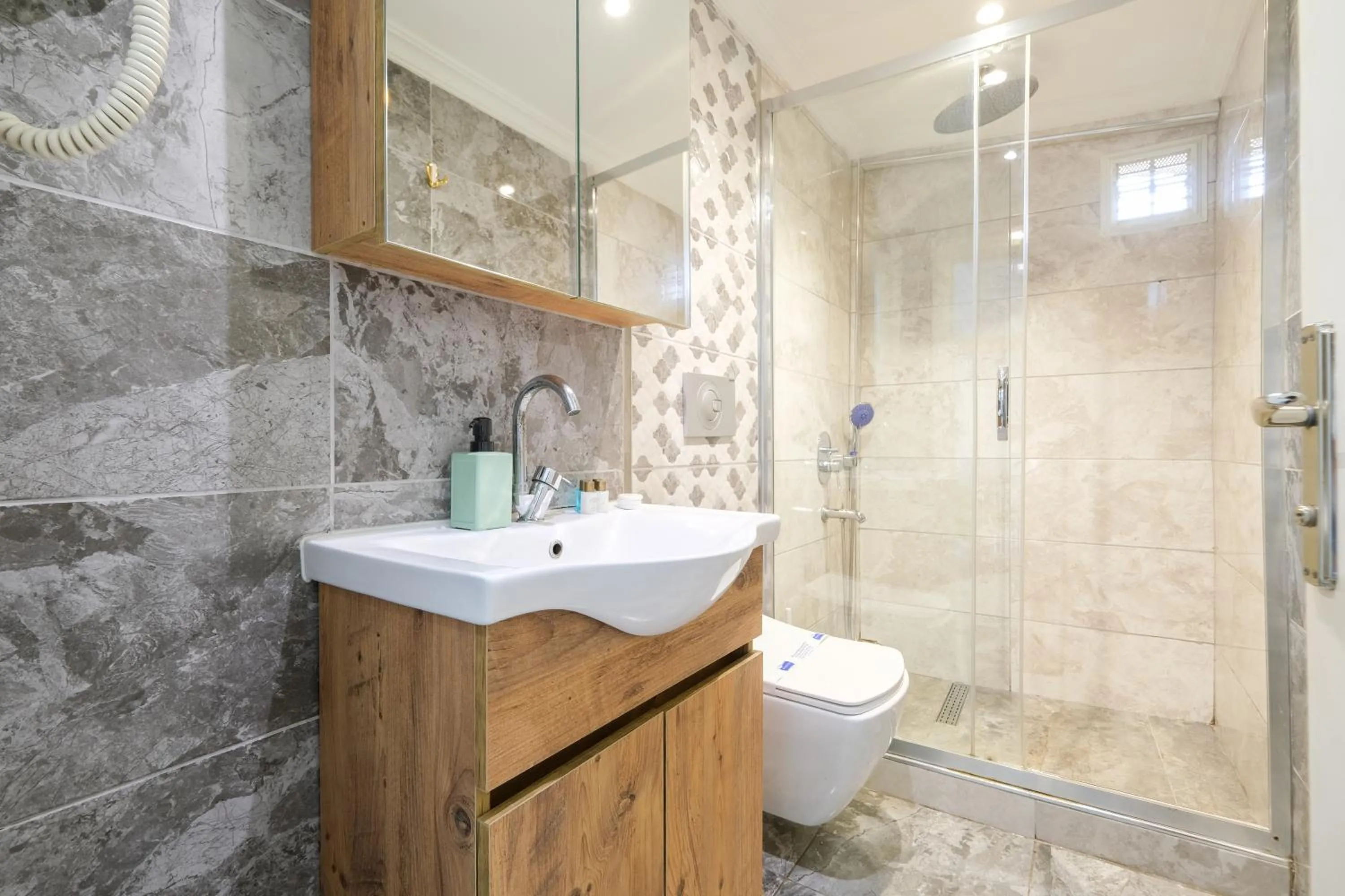 Bathroom in Loren Hotel&Suites