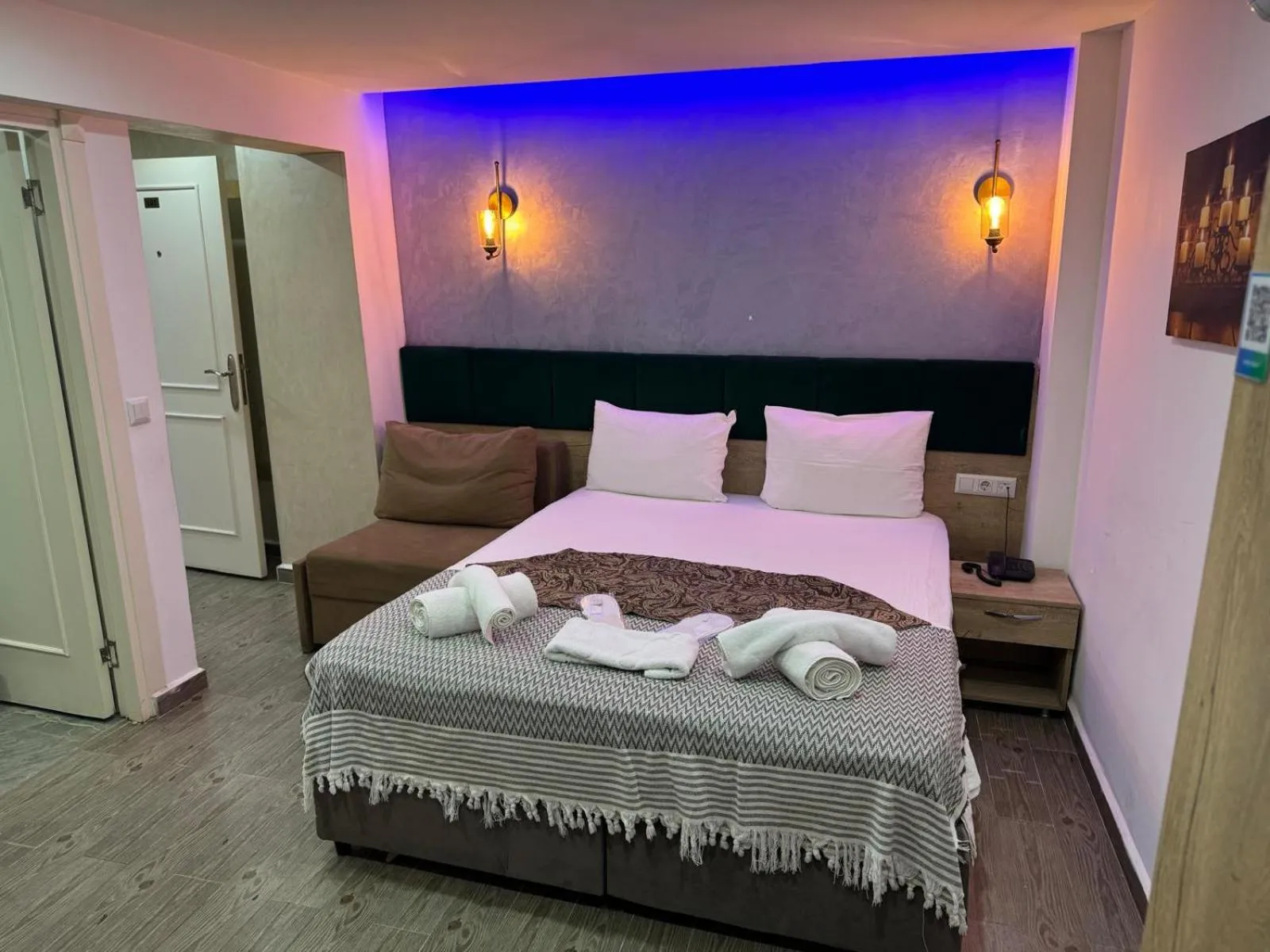 Economy Double Room in Loren Hotel&Suites