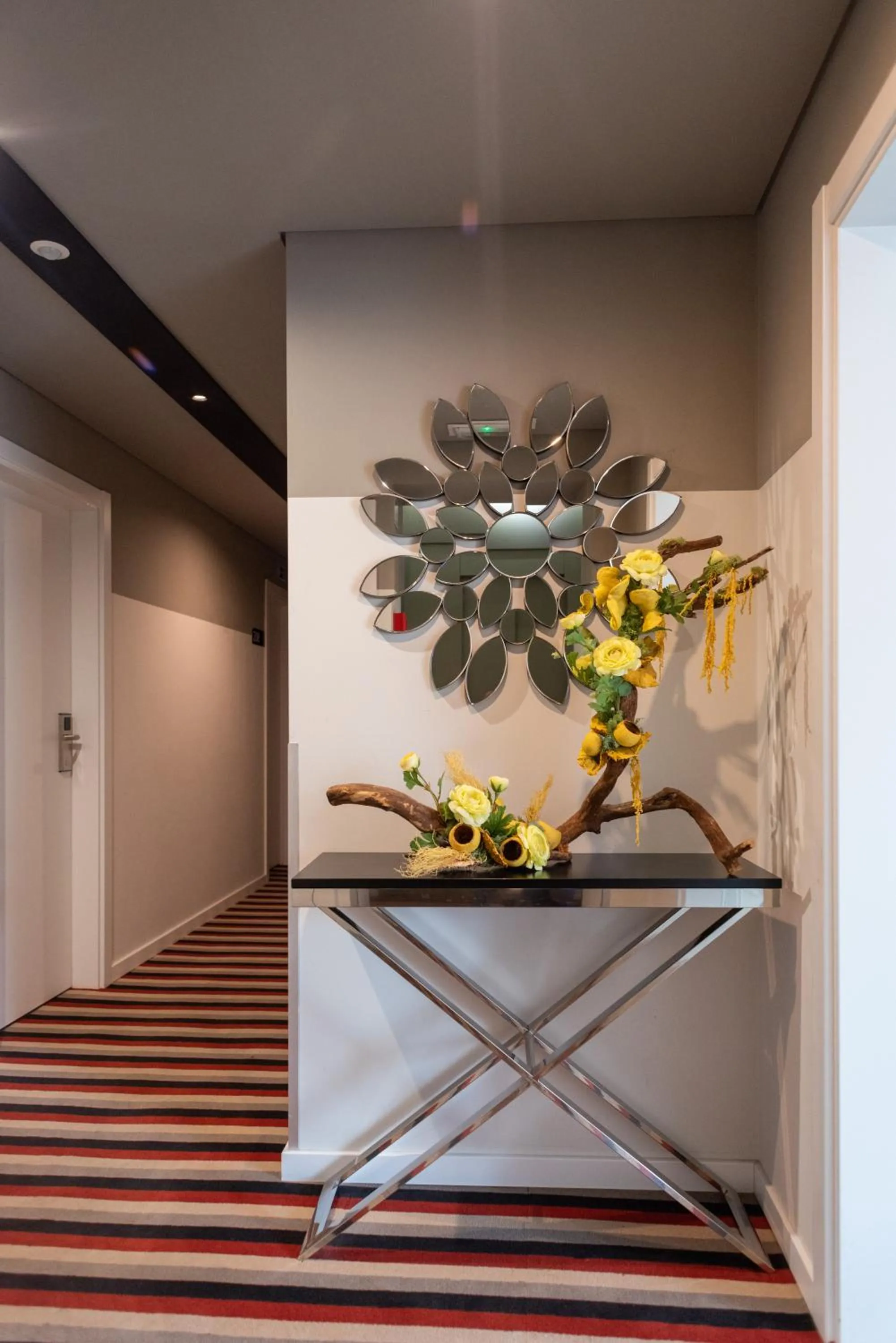 Decorative detail in Hotel Canada