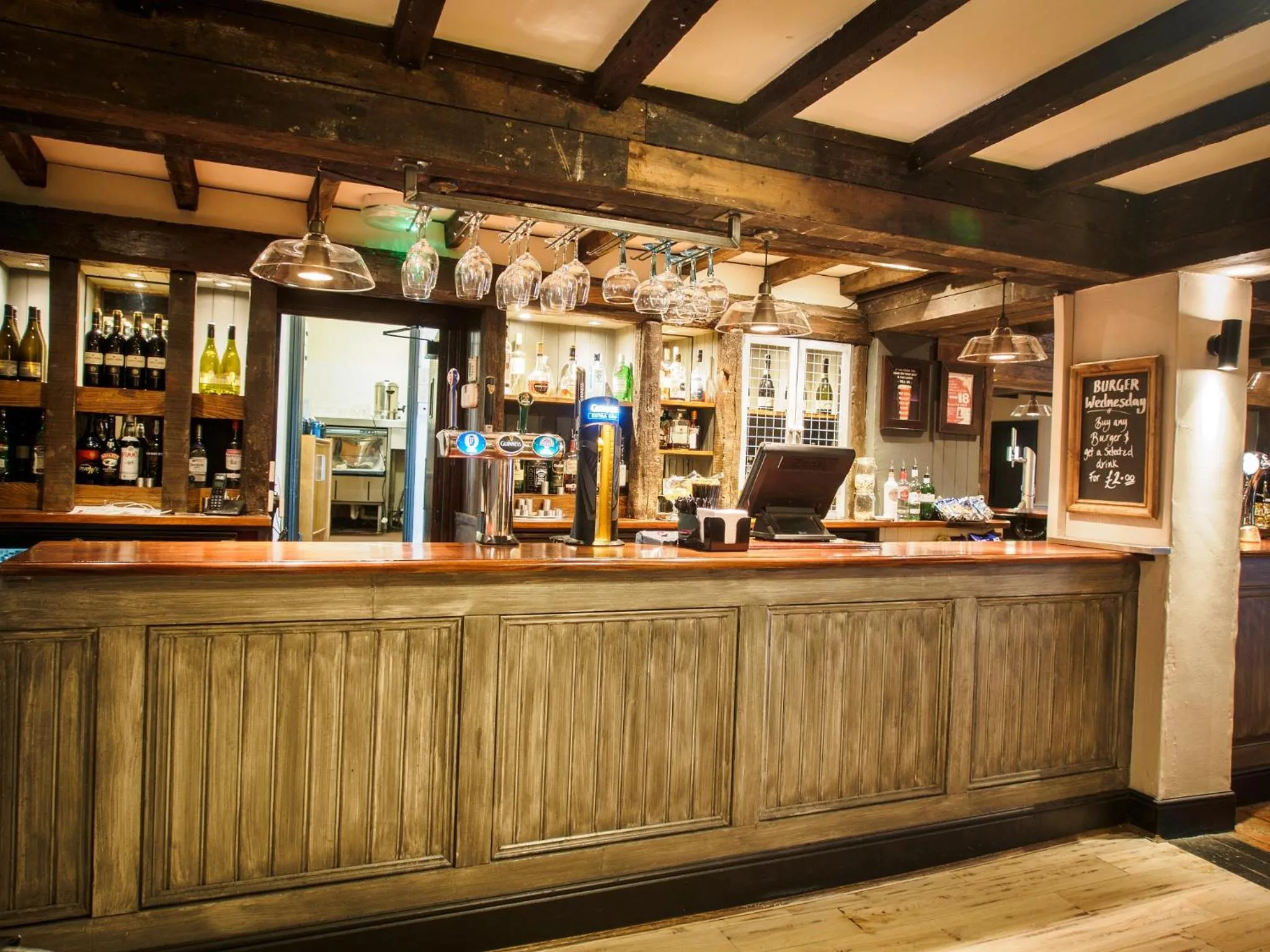 Lounge or bar in Crossroads by Chef & Brewer Collection