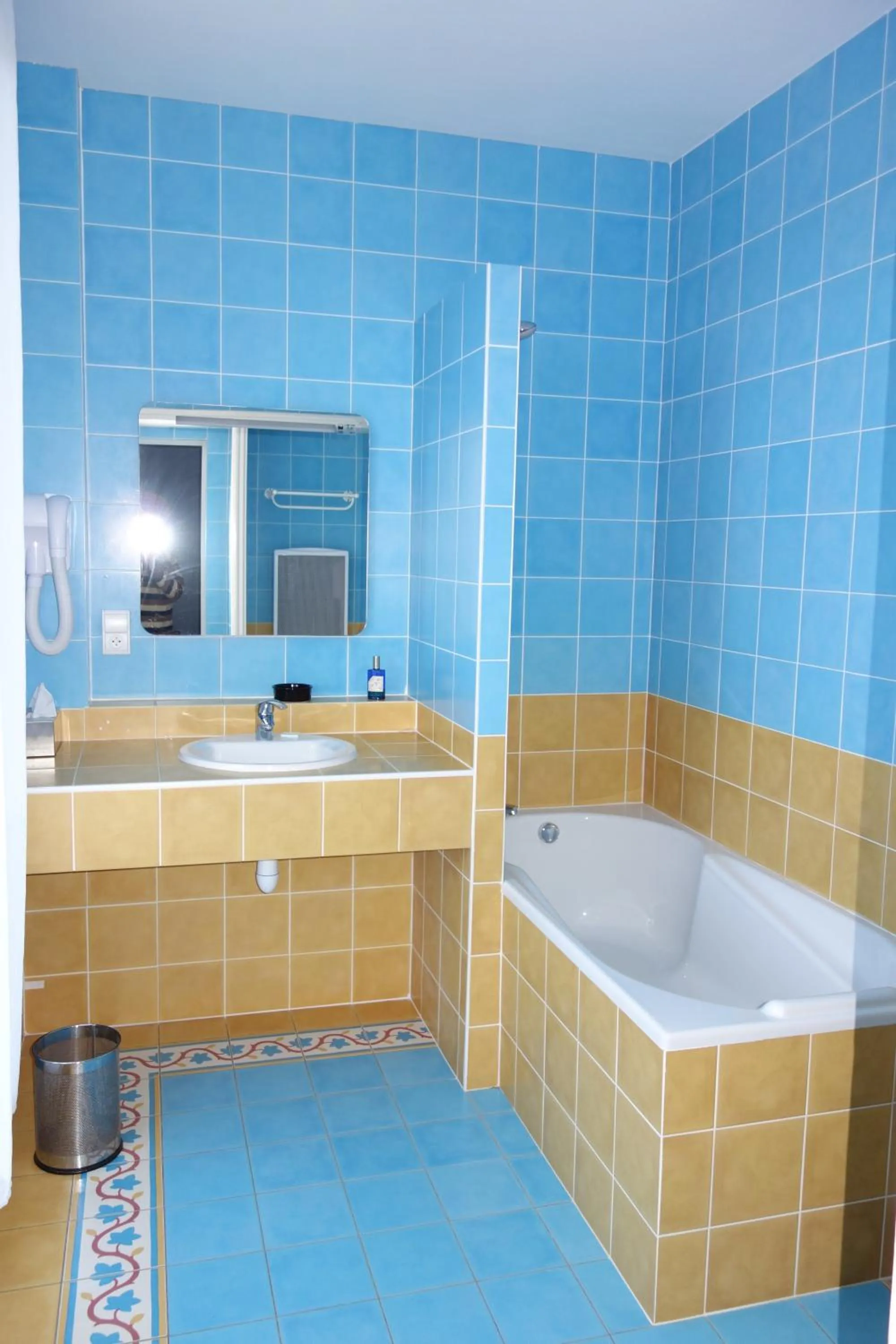 Bathroom in château Mont Suzey