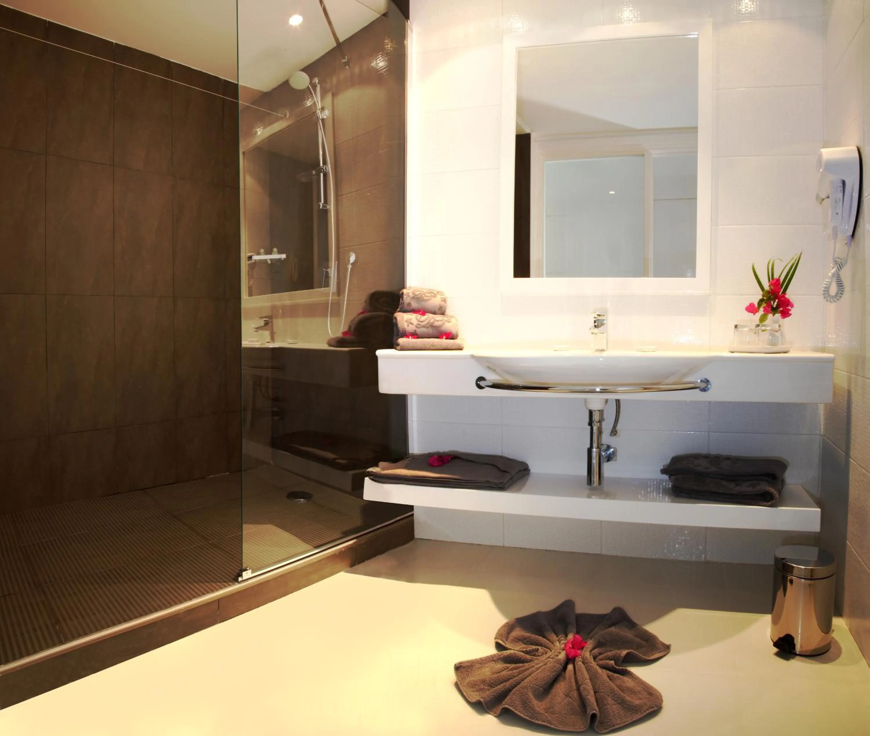 Bathroom in Djerba Plaza Thalasso & Spa