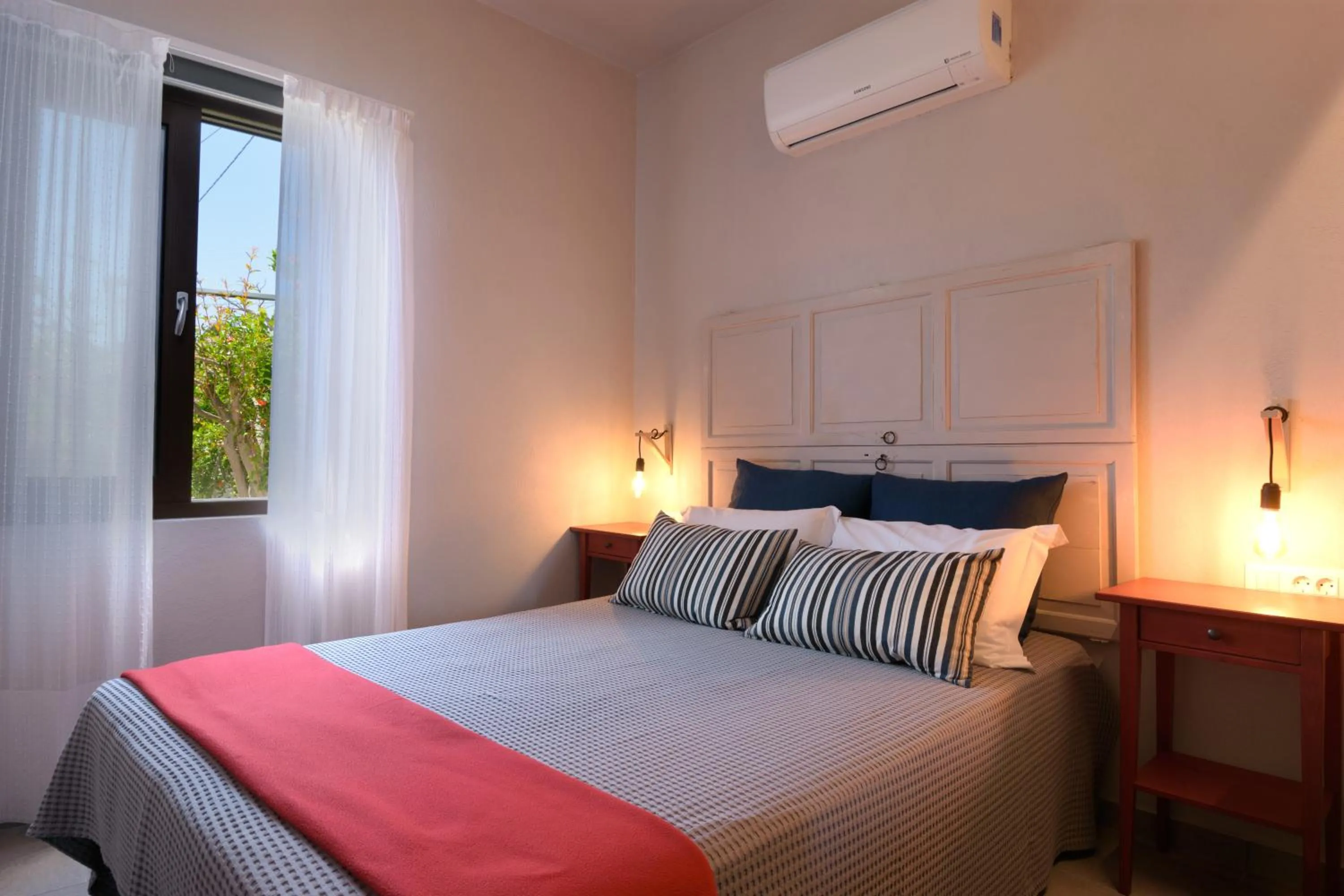Bedroom, Bed in Villa Olga