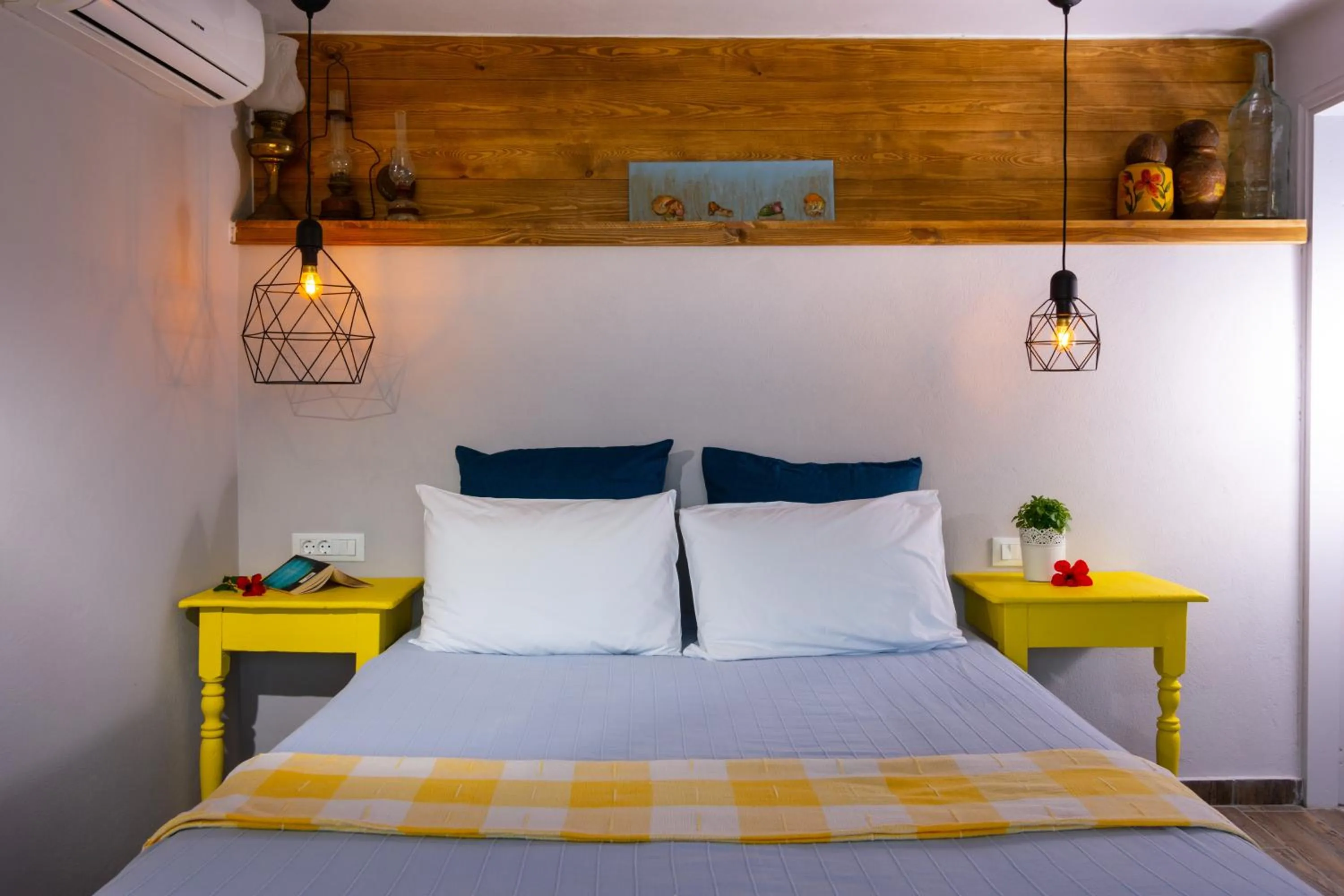 Bedroom, Bed in Villa Olga