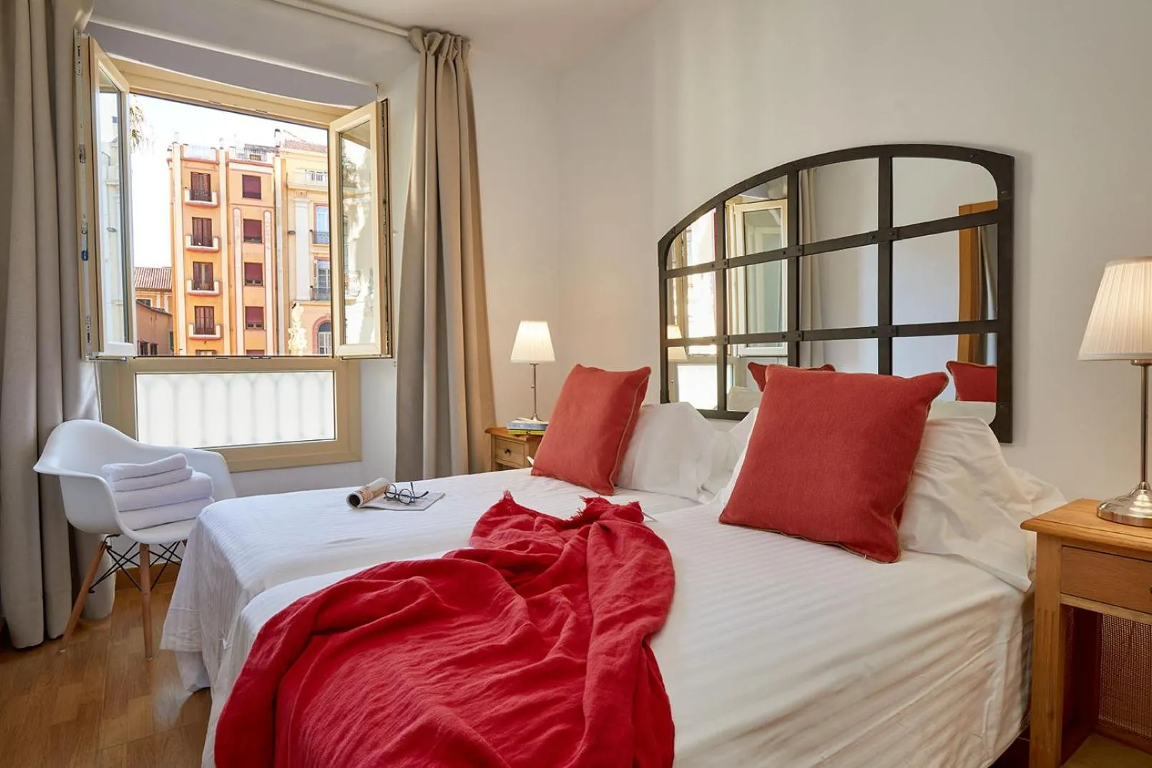 Bedroom, Bed in Lodgingmalaga Plaza Constitucion