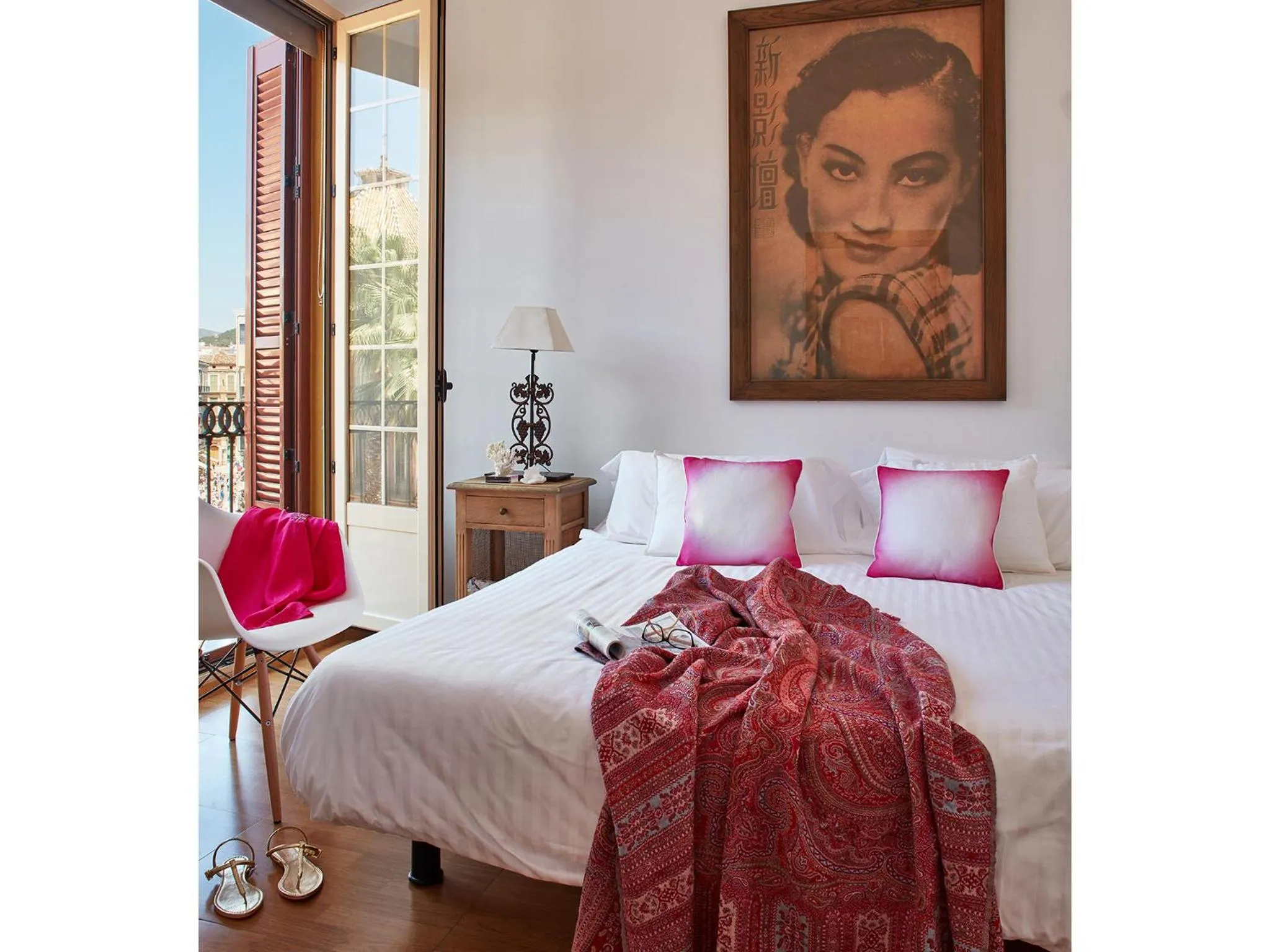 Bed in Lodgingmalaga Plaza Constitucion