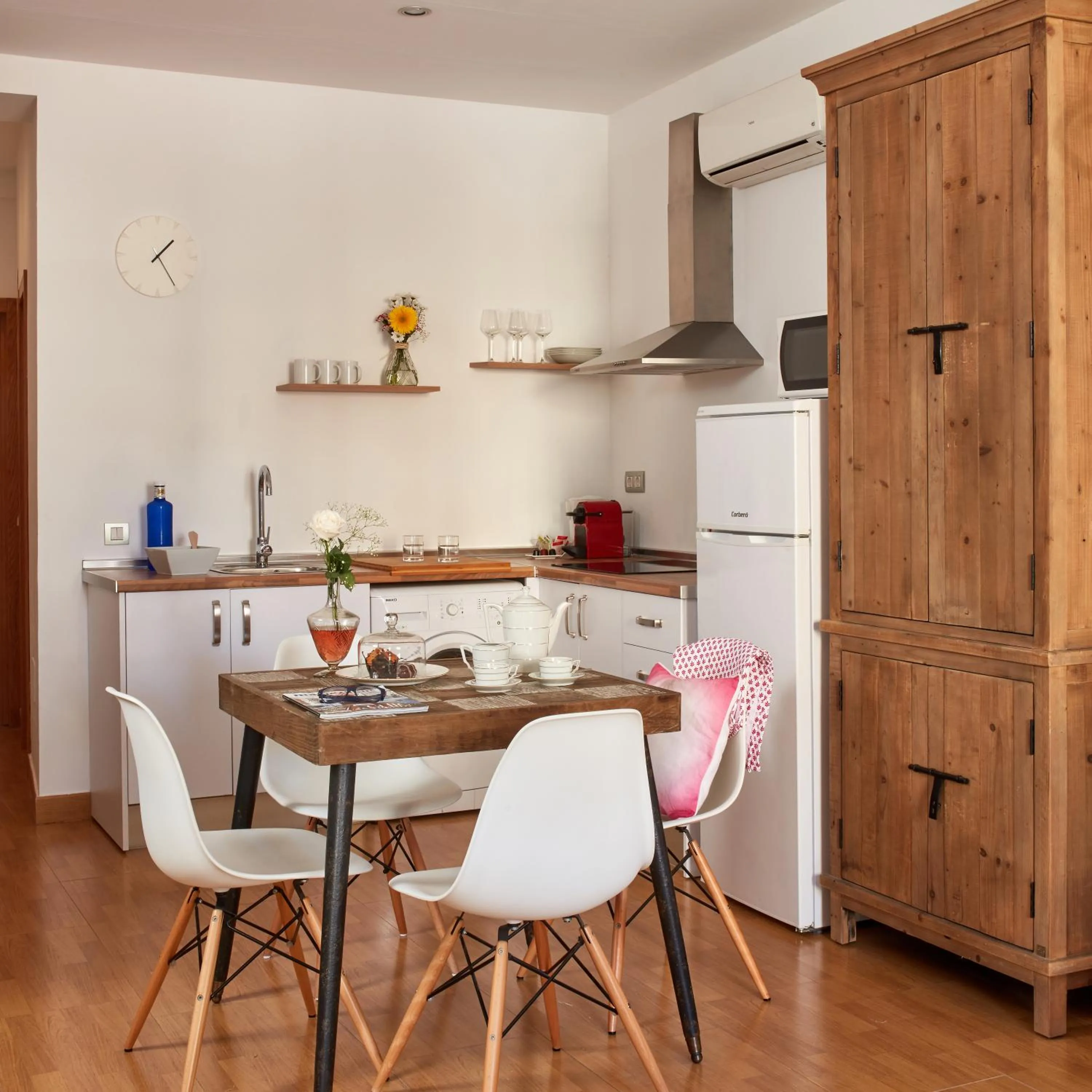 Dining area in Lodgingmalaga Plaza Constitucion