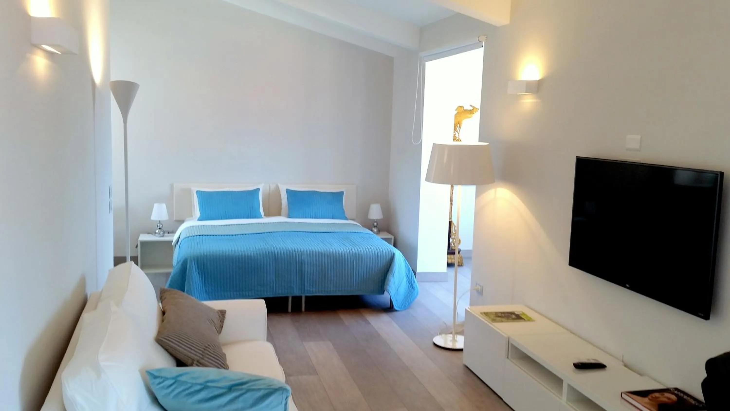 Photo of the whole room in B&B Unique