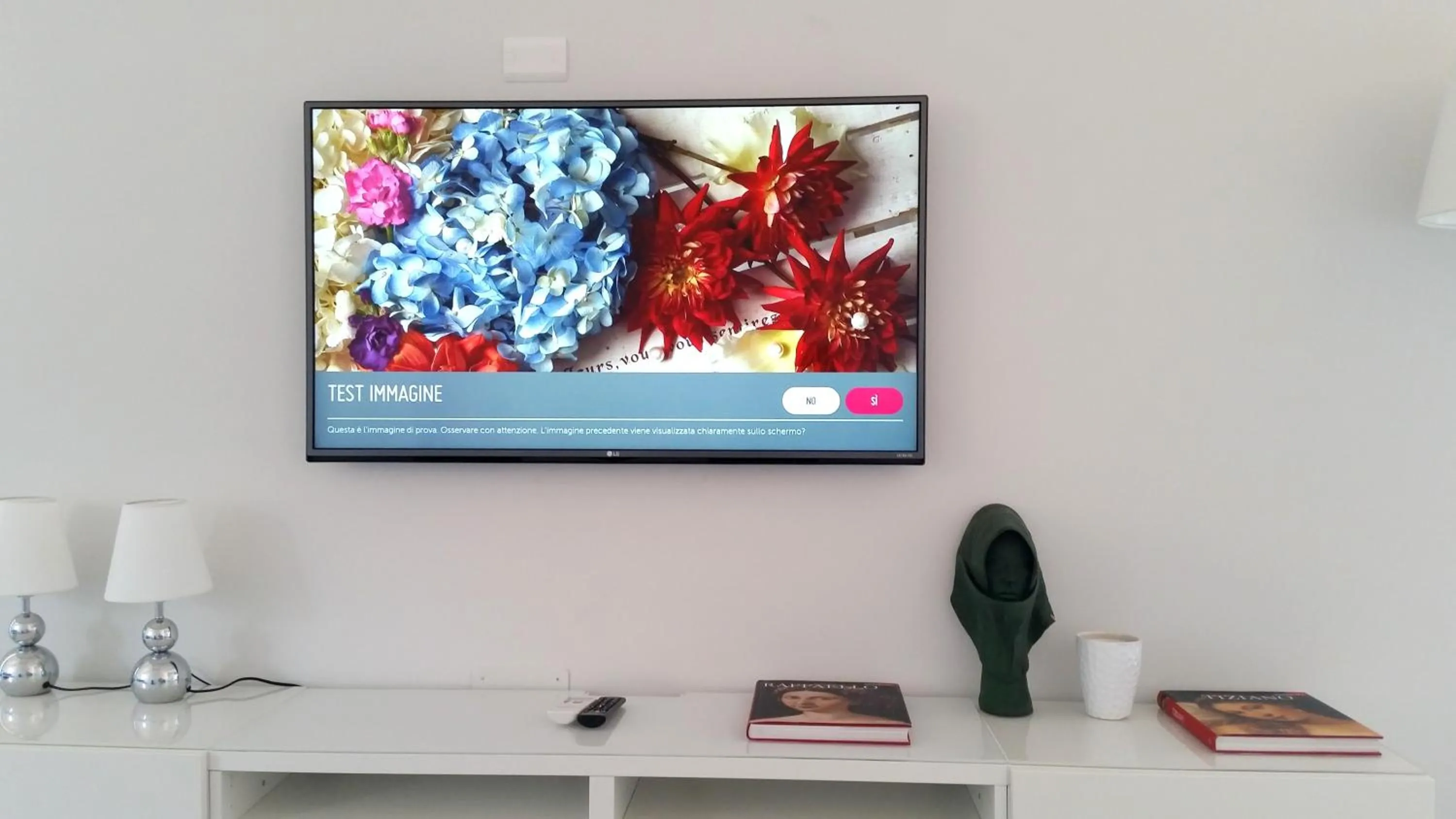 Decorative detail in B&B Unique