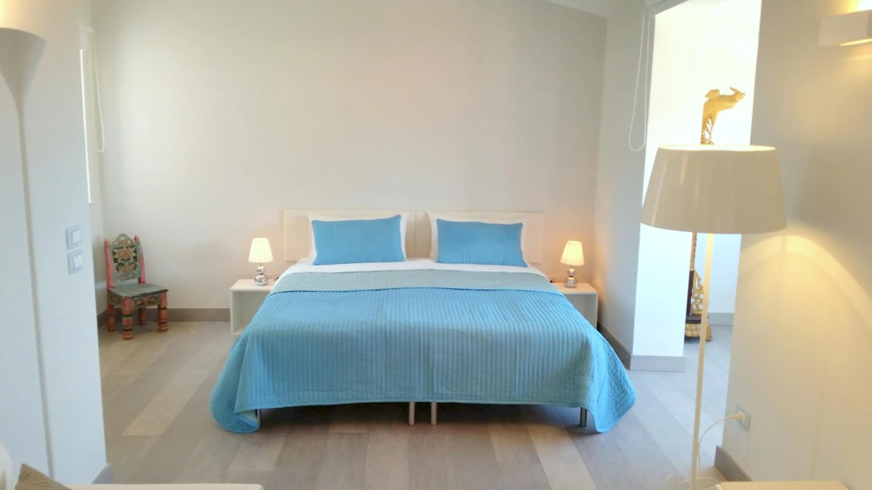 Photo of the whole room in B&B Unique