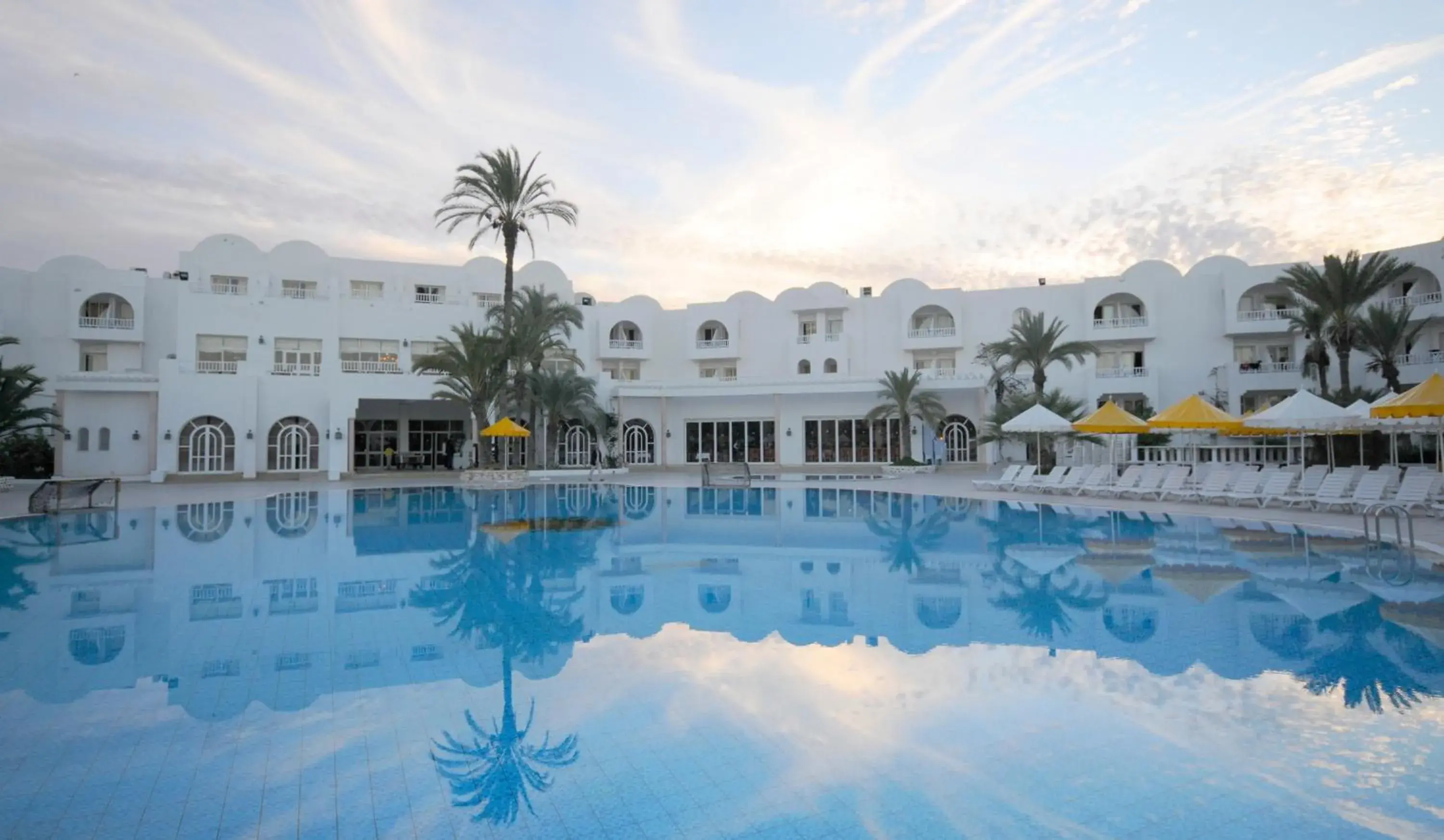 Property building in Iris Hotel & Thalasso Property building in Iris Hotel & Thalasso
